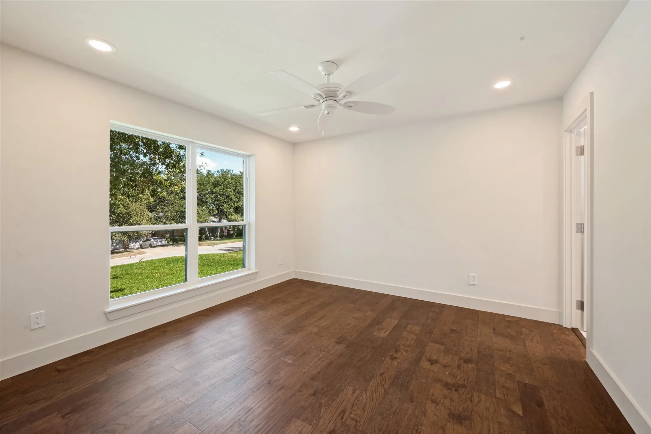 Single Family Residence For Sale in Tarrant County , 4000 Tamworth Road, Fort Worth, Texas 76116, 4 Bedroom, 5 Bathroom, 3 Garage spaces, 3,836 Sqft, built in 2026, mls#21356806, Real Estate Agent in Fort Worth, Homes For Sale in Tarrant county, Homes For Sale in Fort Worth, Realtor in Fort Worth Texas, Real Estate Brokerage Independent Realty Texas, Luminita Cordes Realtor