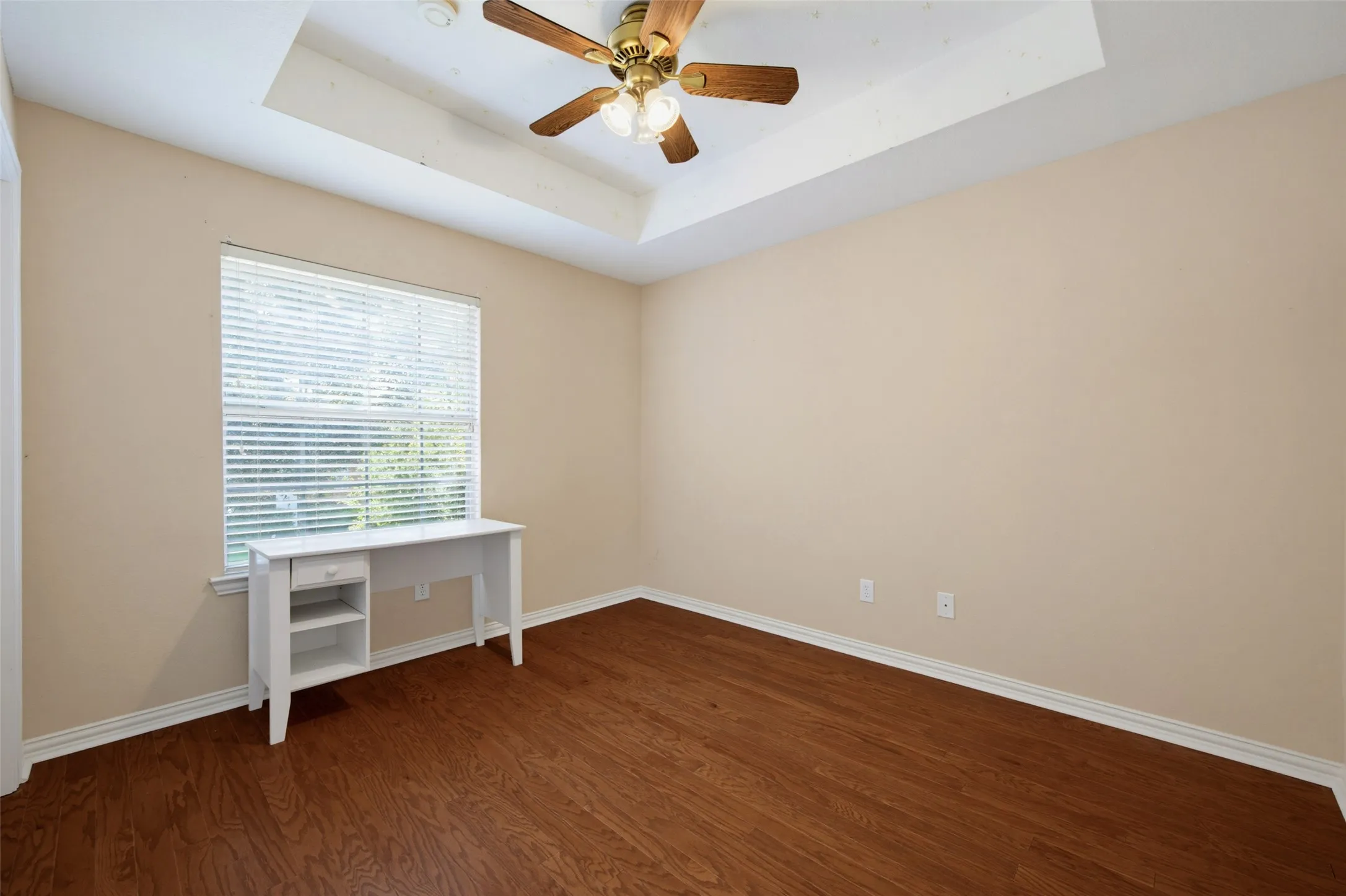 Single Family Residence For Sale in Collin County , 8017 Ashby Court, Plano, Texas 75025, 5 Bedroom, 4 Bathroom, 2 Garage spaces, 3,082 Sqft, built in 1998, mls#21357949, Real Estate Agent in Plano, Homes For Sale in Collin county, Homes For Sale in Plano, Realtor in Plano Texas, Real Estate Brokerage Independent Realty Texas, Luminita Cordes Realtor