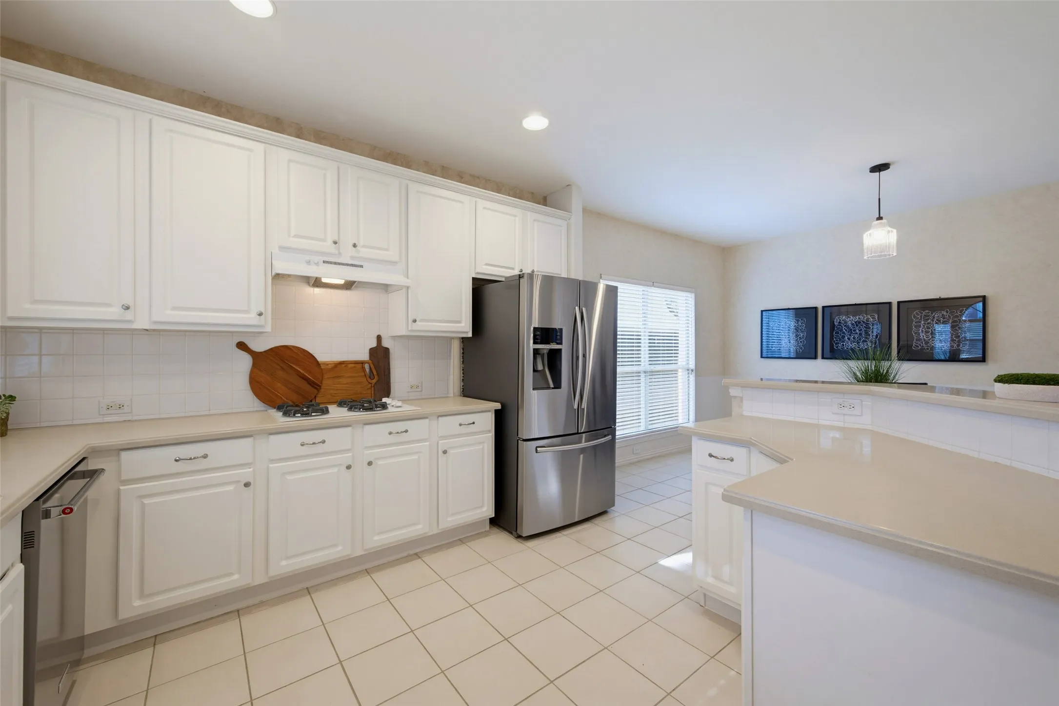 Single Family Residence For Sale in Collin County , 8017 Ashby Court, Plano, Texas 75025, 5 Bedroom, 4 Bathroom, 2 Garage spaces, 3,082 Sqft, built in 1998, mls#21357949, Real Estate Agent in Plano, Homes For Sale in Collin county, Homes For Sale in Plano, Realtor in Plano Texas, Real Estate Brokerage Independent Realty Texas, Luminita Cordes Realtor