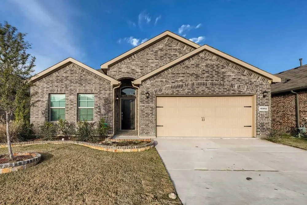 Single Family Residence For Rent in Denton County , 15952 Hayes Ridge Drive, Fort Worth, Texas 76177, 4 Bedroom, 2 Bathroom, 2 Garage spaces, 2,103 Sqft, built in 2019, mls#21360011, Real Estate Agent in Fort Worth, Homes For Rent in Denton county, Homes For Rent in Fort Worth, Realtor in Fort Worth Texas, Real Estate Brokerage Independent Realty Texas, Luminita Cordes Realtor
