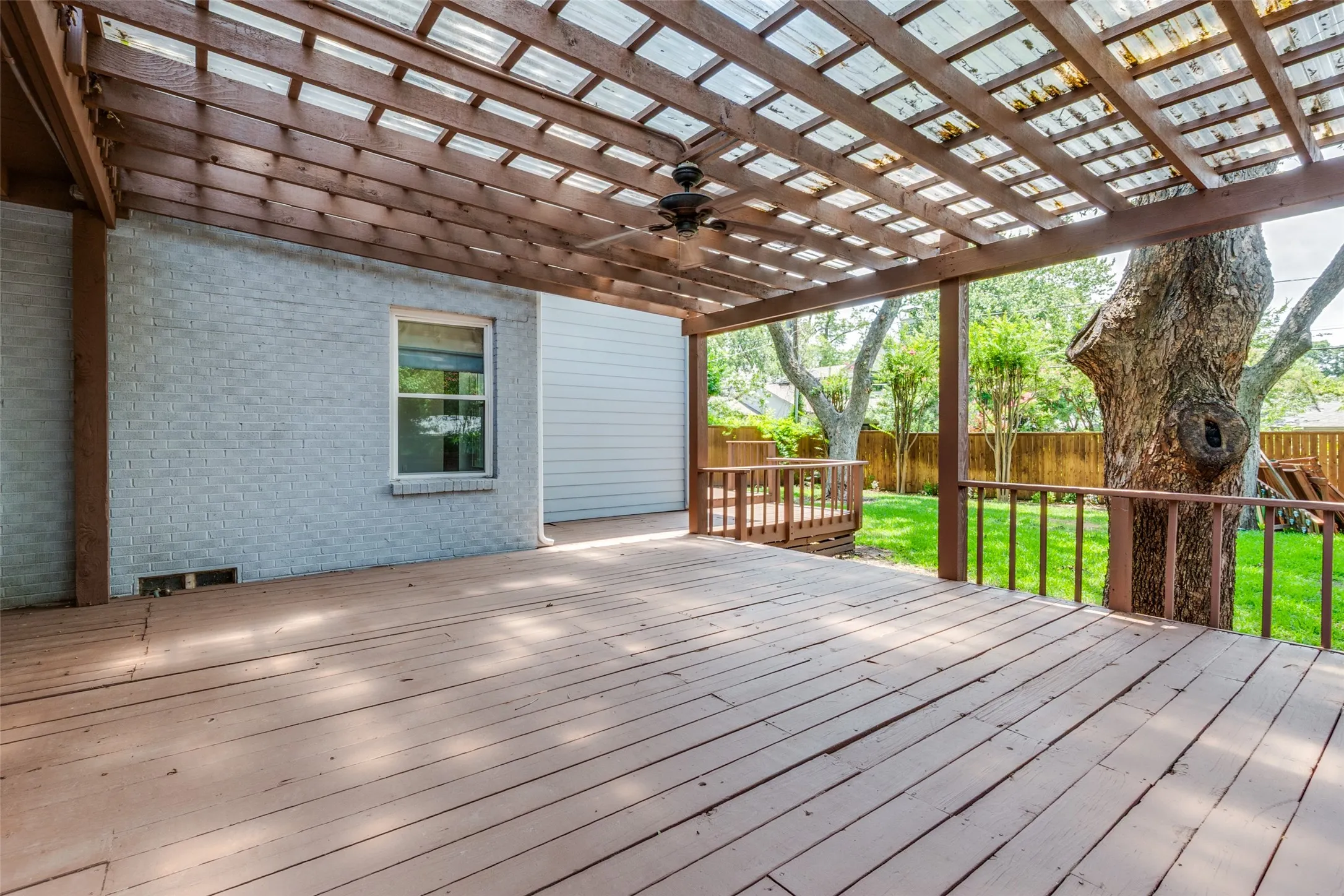 Single Family Residence For Rent in Dallas County , 5322 Glenwick Lane, Dallas, Texas 75209, 5 Bedroom, 5 Bathroom, 2 Garage spaces, 3,698 Sqft, built in 1950, mls#21298313, Real Estate Agent in Dallas, Homes For Rent in Dallas county, Homes For Rent in Dallas, Realtor in Dallas Texas, Real Estate Brokerage Independent Realty Texas, Luminita Cordes Realtor