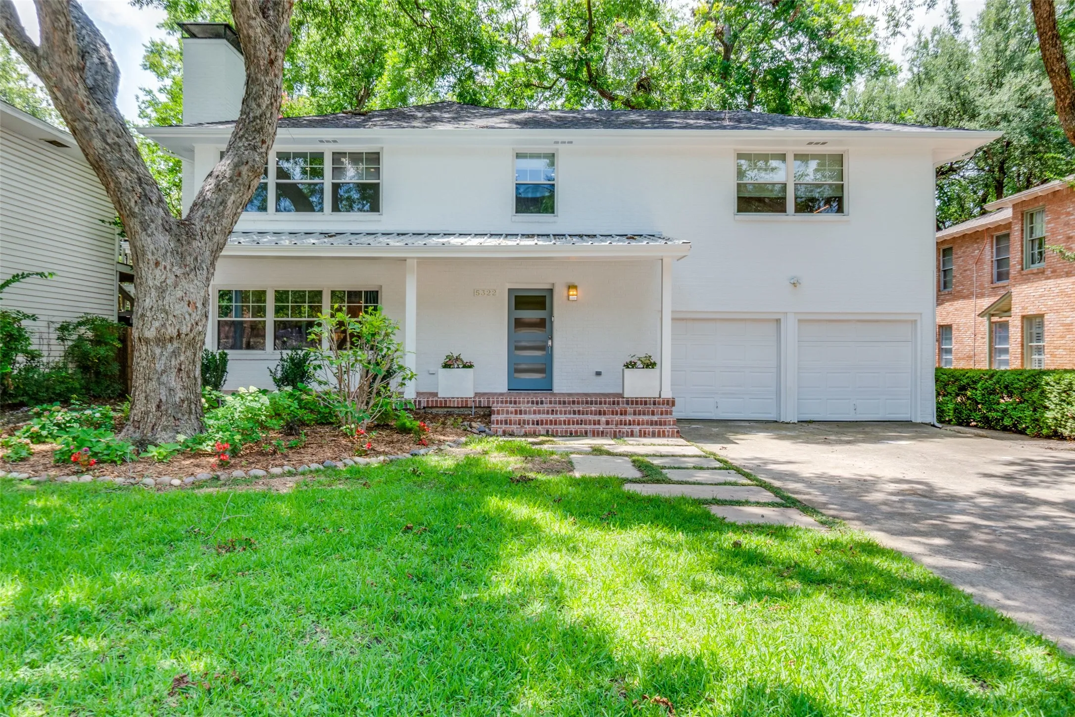 Single Family Residence For Rent in Dallas County , 5322 Glenwick Lane, Dallas, Texas 75209, 5 Bedroom, 5 Bathroom, 2 Garage spaces, 3,698 Sqft, built in 1950, mls#21298313, Real Estate Agent in Dallas, Homes For Rent in Dallas county, Homes For Rent in Dallas, Realtor in Dallas Texas, Real Estate Brokerage Independent Realty Texas, Luminita Cordes Realtor