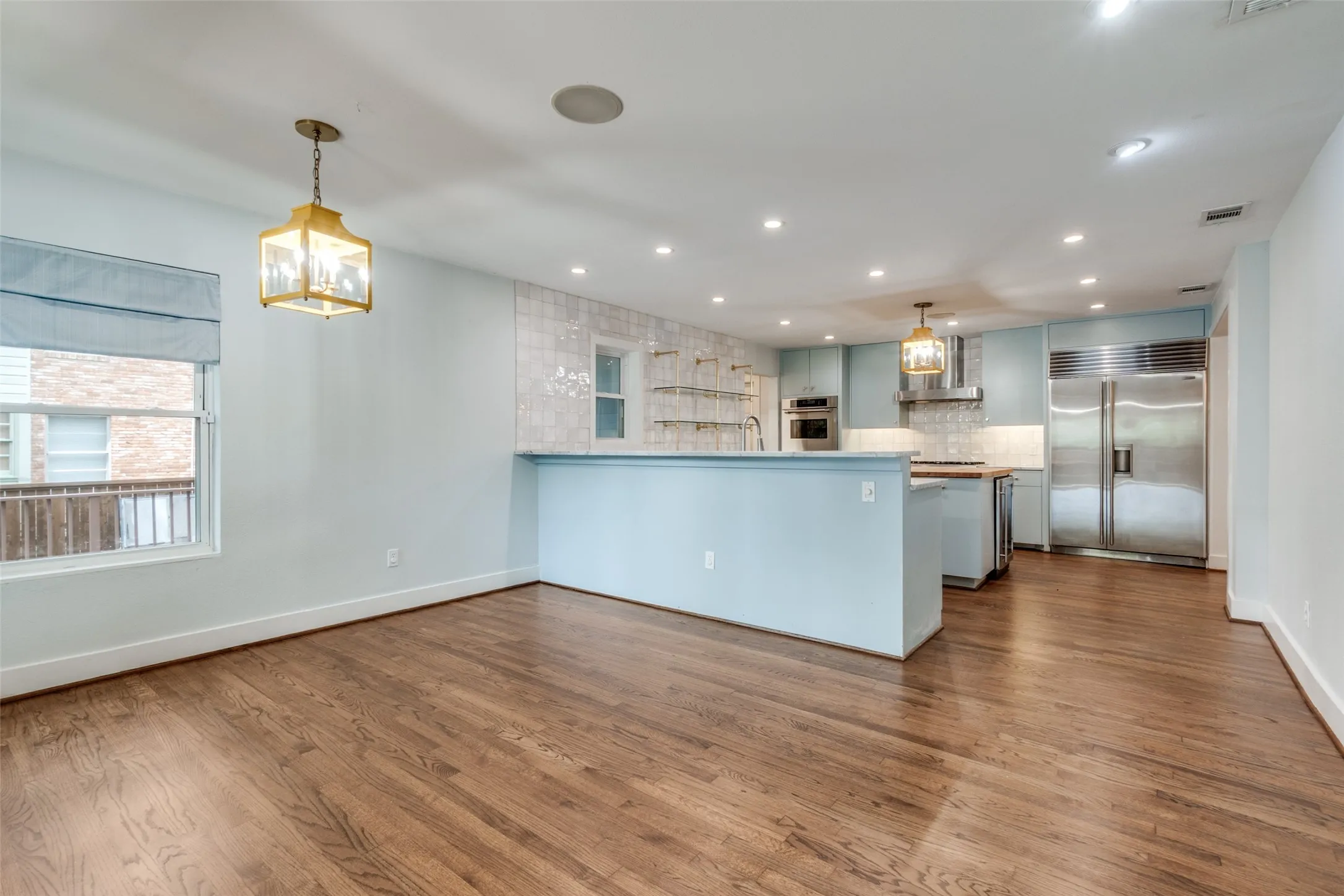 Single Family Residence For Rent in Dallas County , 5322 Glenwick Lane, Dallas, Texas 75209, 5 Bedroom, 5 Bathroom, 2 Garage spaces, 3,698 Sqft, built in 1950, mls#21298313, Real Estate Agent in Dallas, Homes For Rent in Dallas county, Homes For Rent in Dallas, Realtor in Dallas Texas, Real Estate Brokerage Independent Realty Texas, Luminita Cordes Realtor