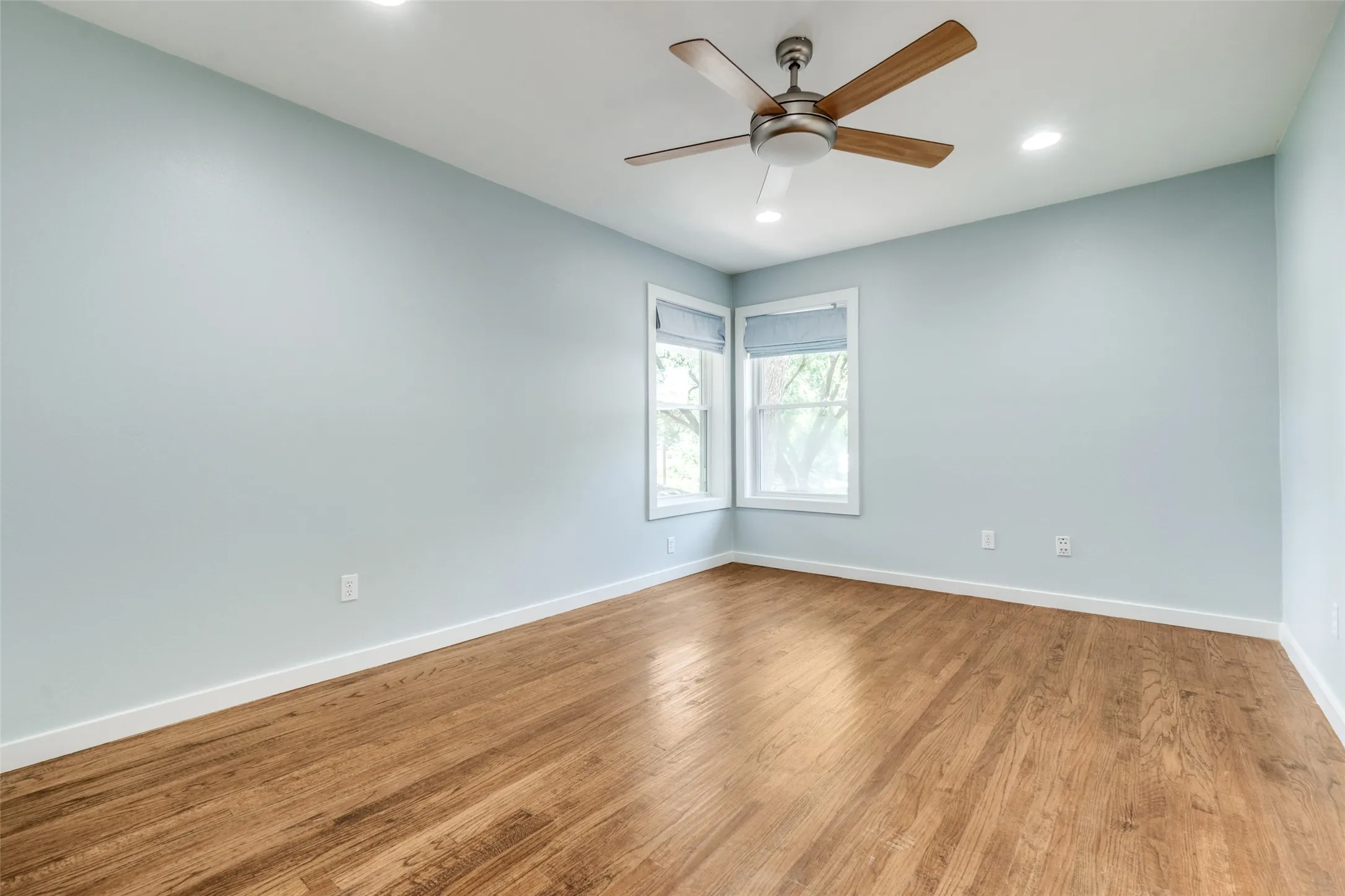 Single Family Residence For Rent in Dallas County , 5322 Glenwick Lane, Dallas, Texas 75209, 5 Bedroom, 5 Bathroom, 2 Garage spaces, 3,698 Sqft, built in 1950, mls#21298313, Real Estate Agent in Dallas, Homes For Rent in Dallas county, Homes For Rent in Dallas, Realtor in Dallas Texas, Real Estate Brokerage Independent Realty Texas, Luminita Cordes Realtor