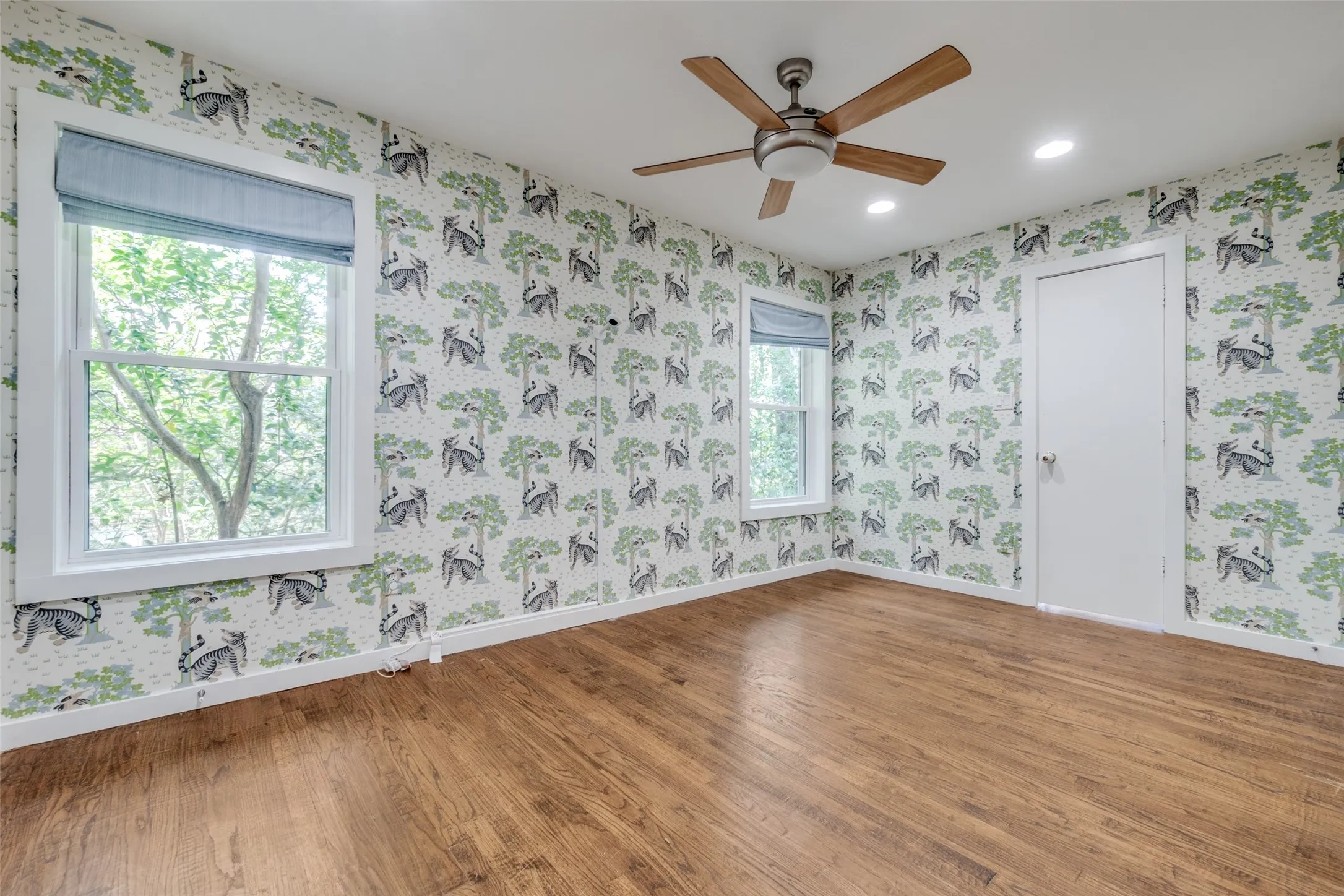 Single Family Residence For Rent in Dallas County , 5322 Glenwick Lane, Dallas, Texas 75209, 5 Bedroom, 5 Bathroom, 2 Garage spaces, 3,698 Sqft, built in 1950, mls#21298313, Real Estate Agent in Dallas, Homes For Rent in Dallas county, Homes For Rent in Dallas, Realtor in Dallas Texas, Real Estate Brokerage Independent Realty Texas, Luminita Cordes Realtor