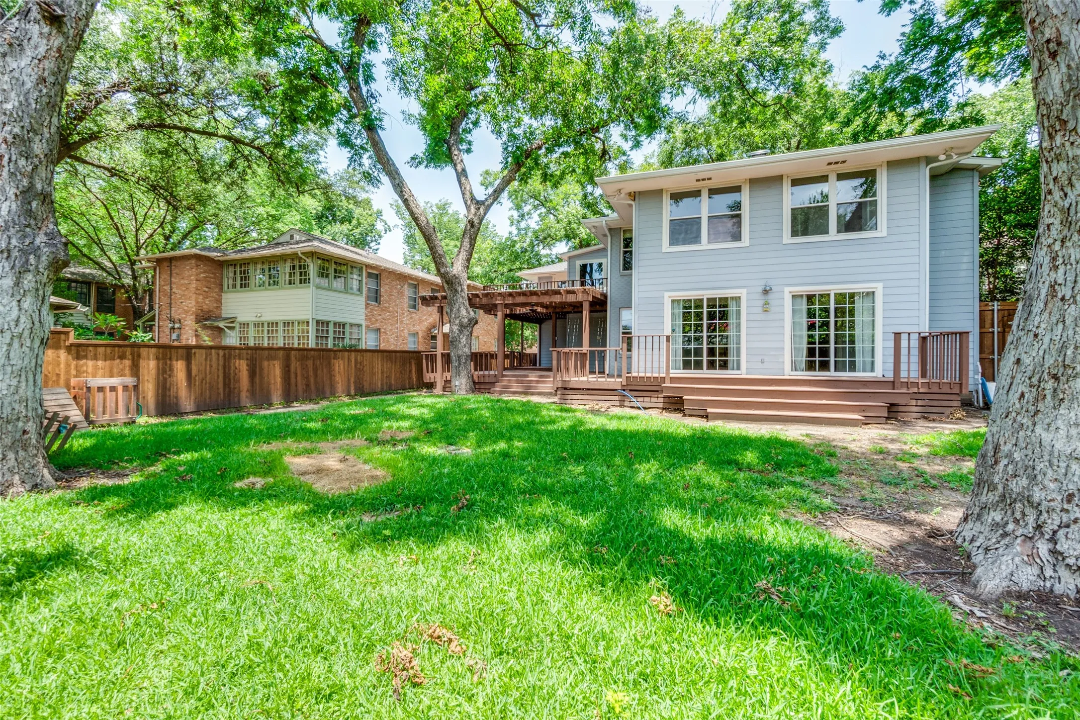 Single Family Residence For Rent in Dallas County , 5322 Glenwick Lane, Dallas, Texas 75209, 5 Bedroom, 5 Bathroom, 2 Garage spaces, 3,698 Sqft, built in 1950, mls#21298313, Real Estate Agent in Dallas, Homes For Rent in Dallas county, Homes For Rent in Dallas, Realtor in Dallas Texas, Real Estate Brokerage Independent Realty Texas, Luminita Cordes Realtor