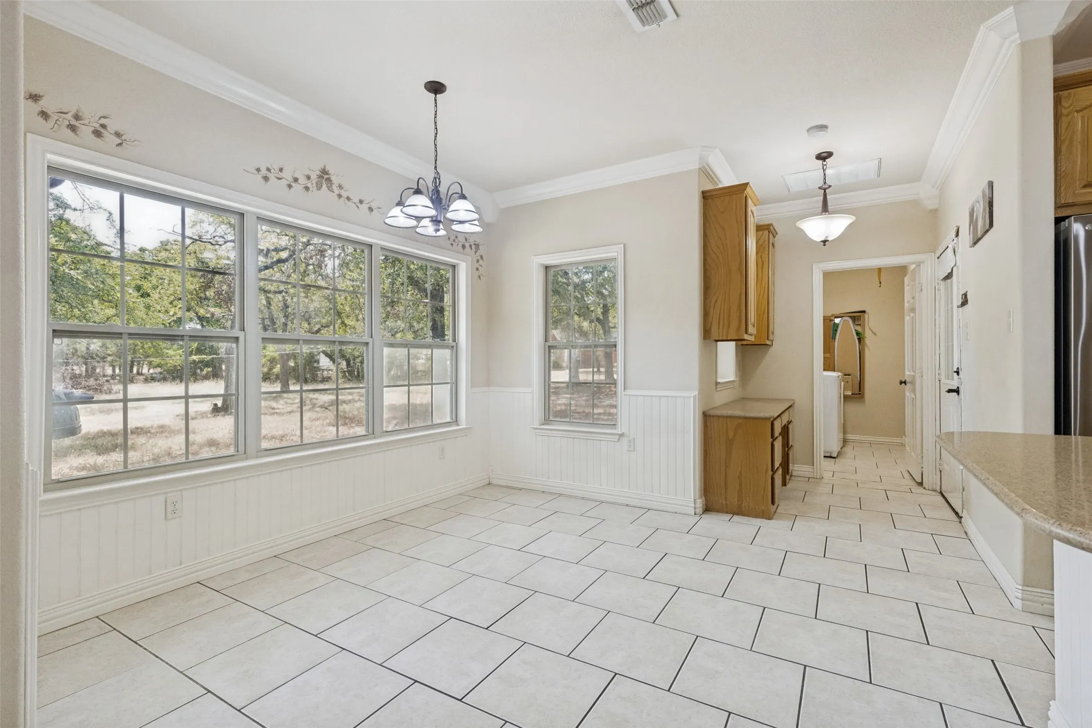 Single Family Residence For Sale in Parker County , 2865 J E Woody Road, Springtown, Texas 76082, 5 Bedroom, 4 Bathroom, 2 Garage spaces, 3,652 Sqft, built in 2006, mls#21358731, Real Estate Agent in Springtown, Homes For Sale in Parker county, Homes For Sale in Springtown, Realtor in Springtown Texas, Real Estate Brokerage Independent Realty Texas, Luminita Cordes Realtor
