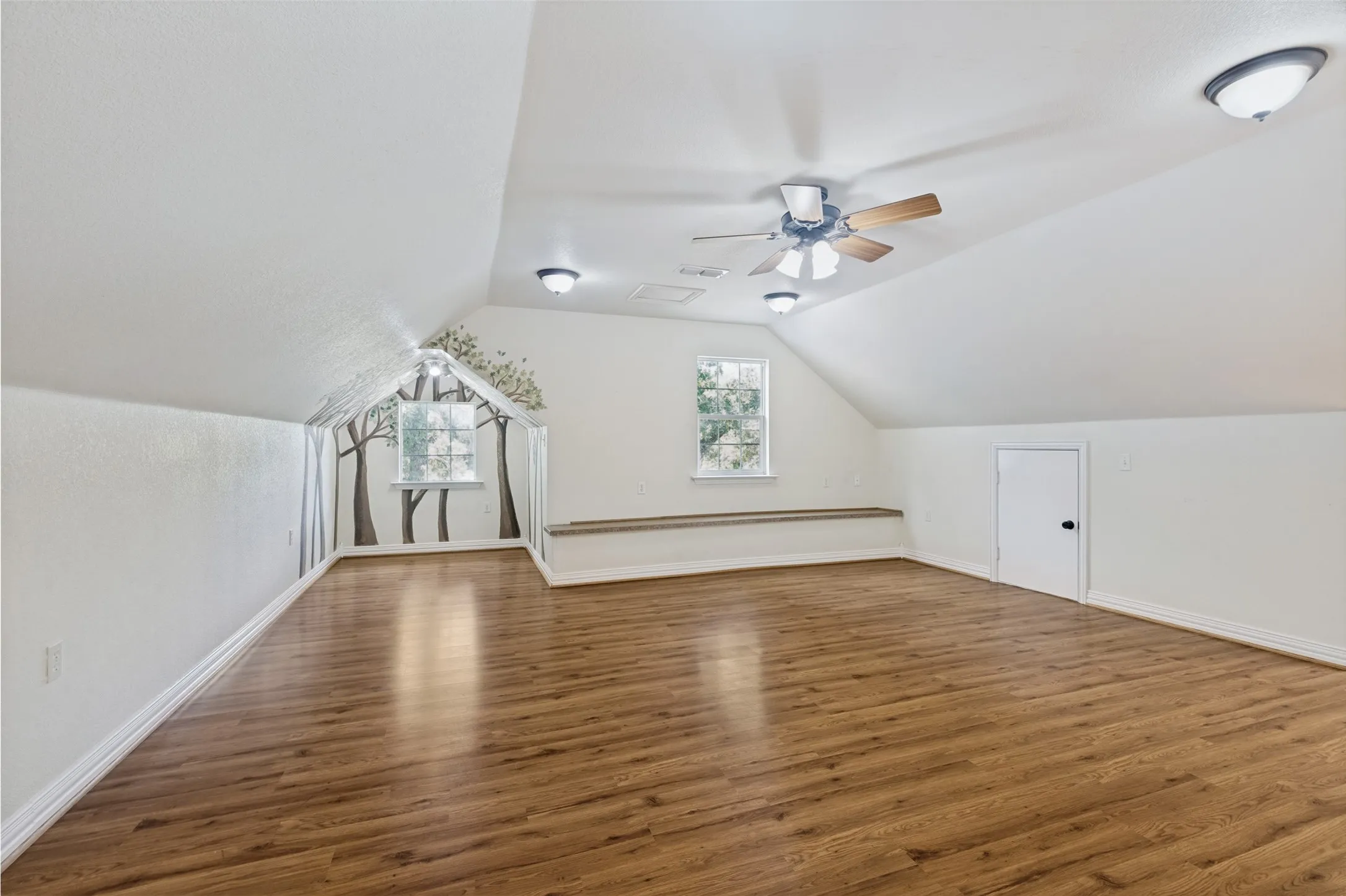 Single Family Residence For Sale in Parker County , 2865 J E Woody Road, Springtown, Texas 76082, 5 Bedroom, 4 Bathroom, 2 Garage spaces, 3,652 Sqft, built in 2006, mls#21358731, Real Estate Agent in Springtown, Homes For Sale in Parker county, Homes For Sale in Springtown, Realtor in Springtown Texas, Real Estate Brokerage Independent Realty Texas, Luminita Cordes Realtor