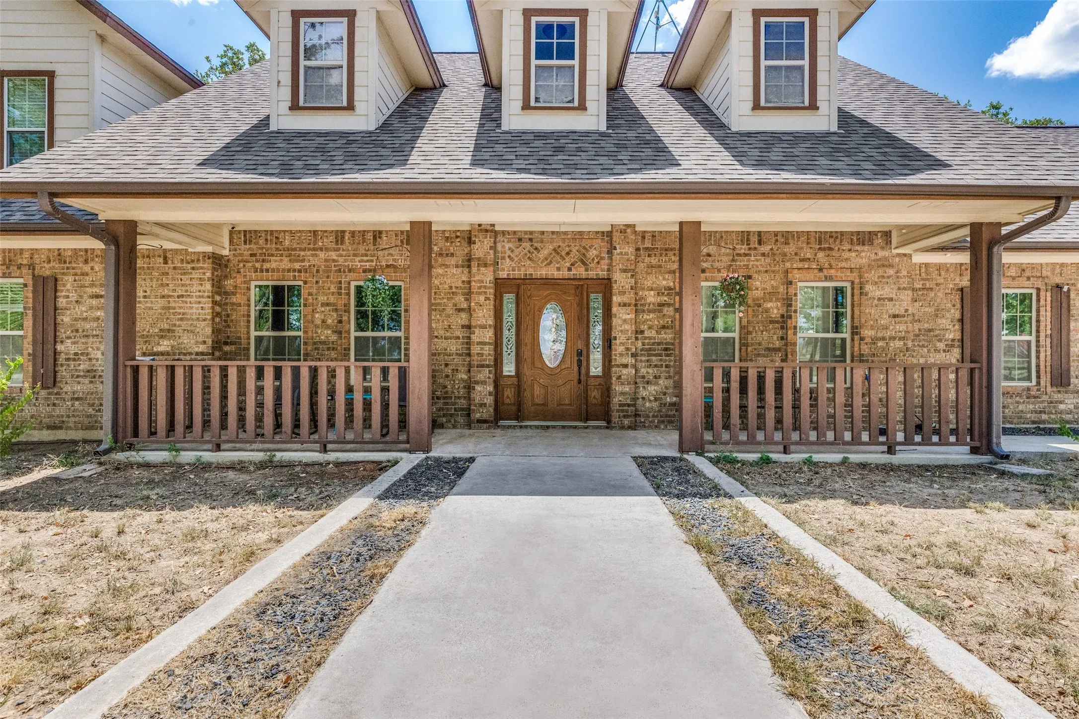 Single Family Residence For Sale in Parker County , 2865 J E Woody Road, Springtown, Texas 76082, 5 Bedroom, 4 Bathroom, 2 Garage spaces, 3,652 Sqft, built in 2006, mls#21358731, Real Estate Agent in Springtown, Homes For Sale in Parker county, Homes For Sale in Springtown, Realtor in Springtown Texas, Real Estate Brokerage Independent Realty Texas, Luminita Cordes Realtor