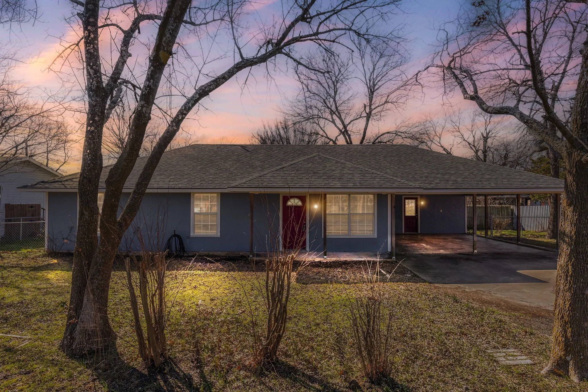 Single Family Residence For Rent in Fannin County , 207 E Travis Street, Leonard, Texas 75452, 3 Bedroom, 2 Bathroom, Garage spaces, 1,560 Sqft, built in 1998, mls#21359973, Real Estate Agent in Leonard, Homes For Rent in Fannin county, Homes For Rent in Leonard, Realtor in Leonard Texas, Real Estate Brokerage Independent Realty Texas, Luminita Cordes Realtor
