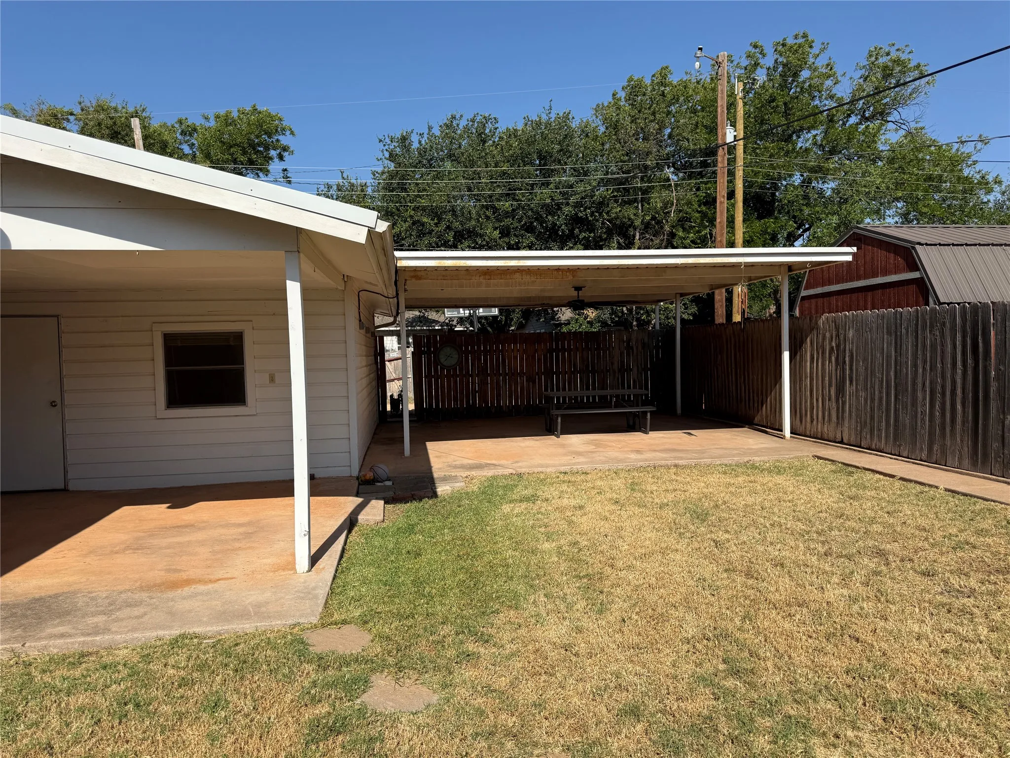 Single Family Residence For Rent in Taylor County , 750 Briarwood Street, Abilene, Texas 79603, 3 Bedroom, 2 Bathroom, 2 Garage spaces, 1,459 Sqft, built in 1953, mls#21359936, Real Estate Agent in Abilene, Homes For Rent in Taylor county, Homes For Rent in Abilene, Realtor in Abilene Texas, Real Estate Brokerage Independent Realty Texas, Luminita Cordes Realtor