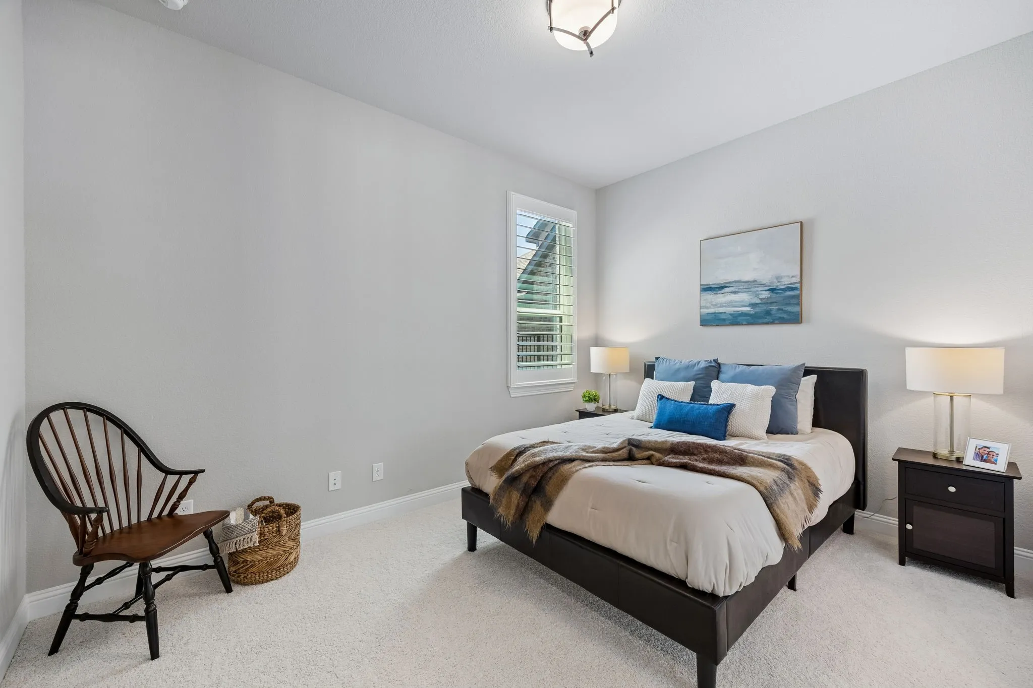 Secondary guest bedroom