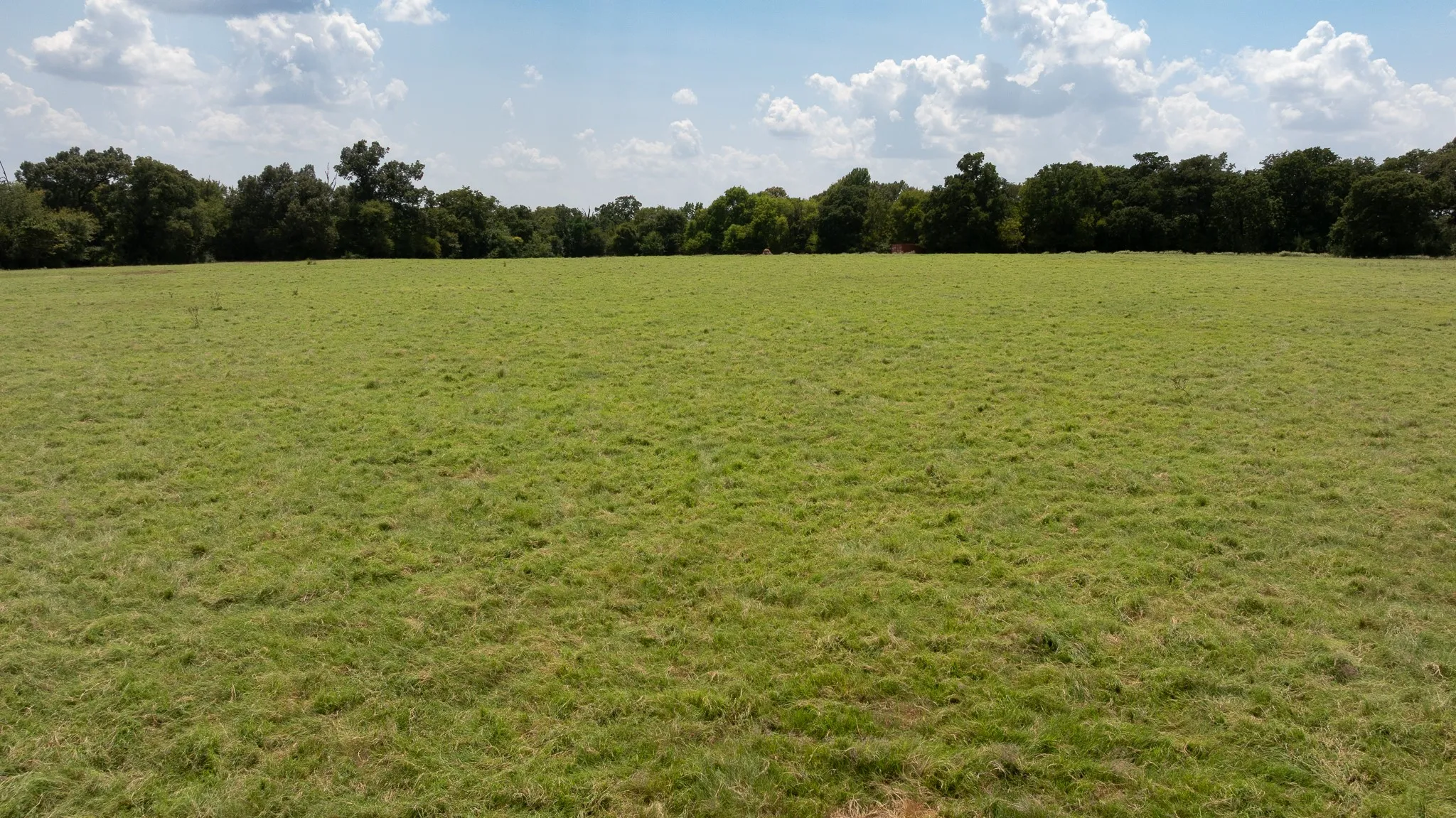 Single Family Residence For Sale in Cherokee County , 4480 Fm 2137 N, Bullard, Texas 75757, 4 Bedroom, 5 Bathroom, Garage spaces, 7,314 Sqft, built in 2001, mls#21337510, Real Estate Agent in Bullard, Homes For Sale in Cherokee county, Homes For Sale in Bullard, Realtor in Bullard Texas, Real Estate Brokerage Independent Realty Texas, Luminita Cordes Realtor