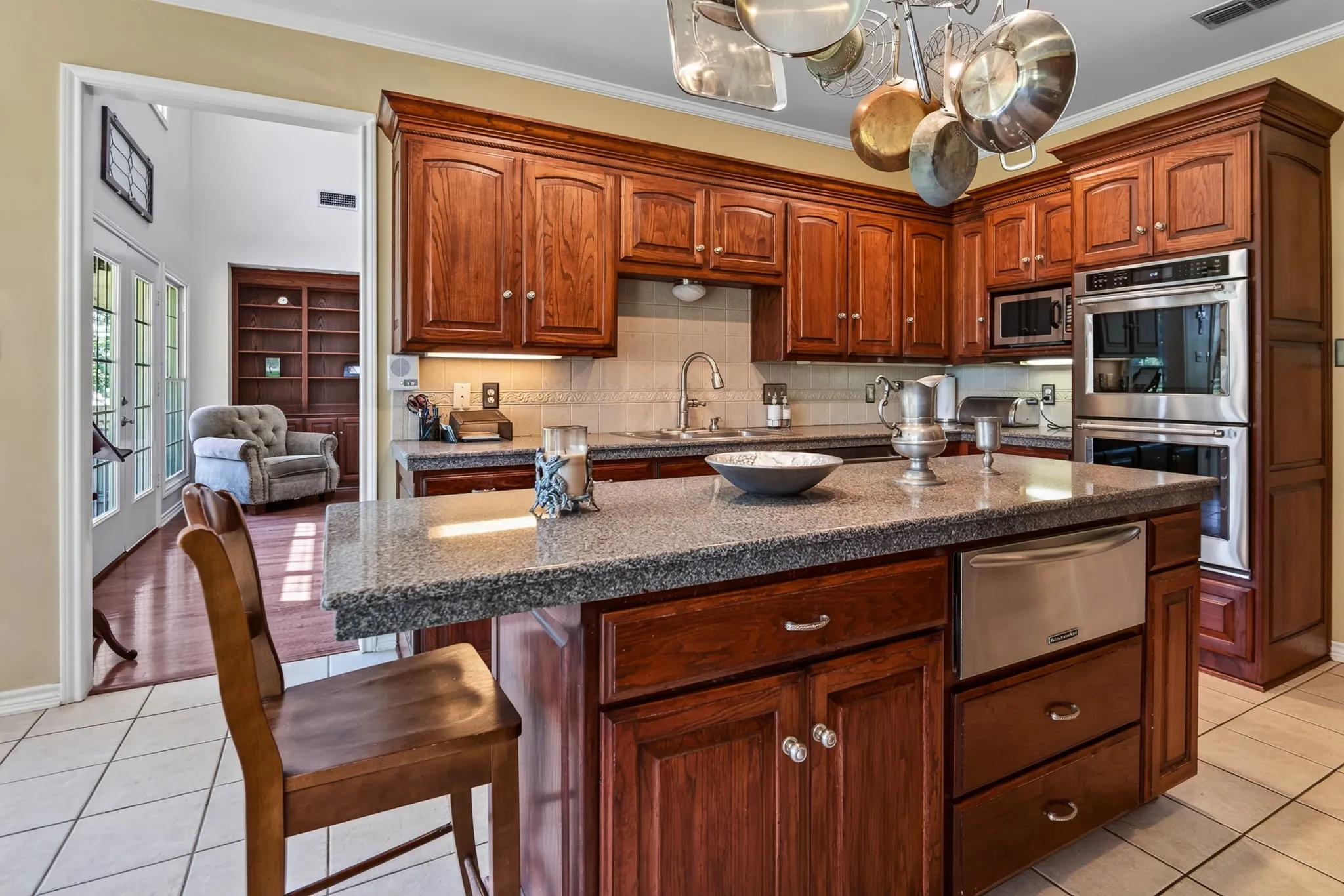 Single Family Residence For Sale in Cherokee County , 4480 Fm 2137 N, Bullard, Texas 75757, 4 Bedroom, 5 Bathroom, Garage spaces, 7,314 Sqft, built in 2001, mls#21337510, Real Estate Agent in Bullard, Homes For Sale in Cherokee county, Homes For Sale in Bullard, Realtor in Bullard Texas, Real Estate Brokerage Independent Realty Texas, Luminita Cordes Realtor
