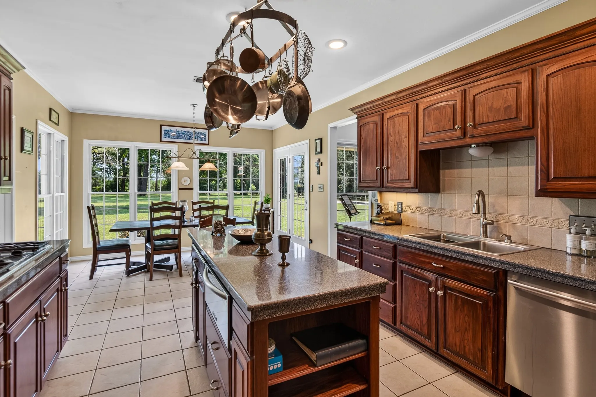 Single Family Residence For Sale in Cherokee County , 4480 Fm 2137 N, Bullard, Texas 75757, 4 Bedroom, 5 Bathroom, Garage spaces, 7,314 Sqft, built in 2001, mls#21337510, Real Estate Agent in Bullard, Homes For Sale in Cherokee county, Homes For Sale in Bullard, Realtor in Bullard Texas, Real Estate Brokerage Independent Realty Texas, Luminita Cordes Realtor