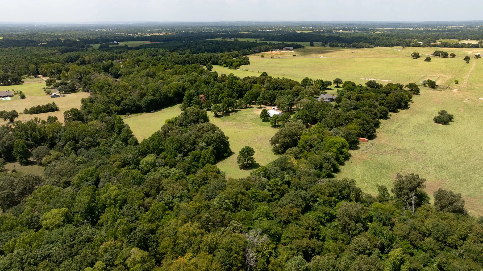 Single Family Residence For Sale in Cherokee County , 4480 Fm 2137 N, Bullard, Texas 75757, 4 Bedroom, 5 Bathroom, Garage spaces, 7,314 Sqft, built in 2001, mls#21337510, Real Estate Agent in Bullard, Homes For Sale in Cherokee county, Homes For Sale in Bullard, Realtor in Bullard Texas, Real Estate Brokerage Independent Realty Texas, Luminita Cordes Realtor