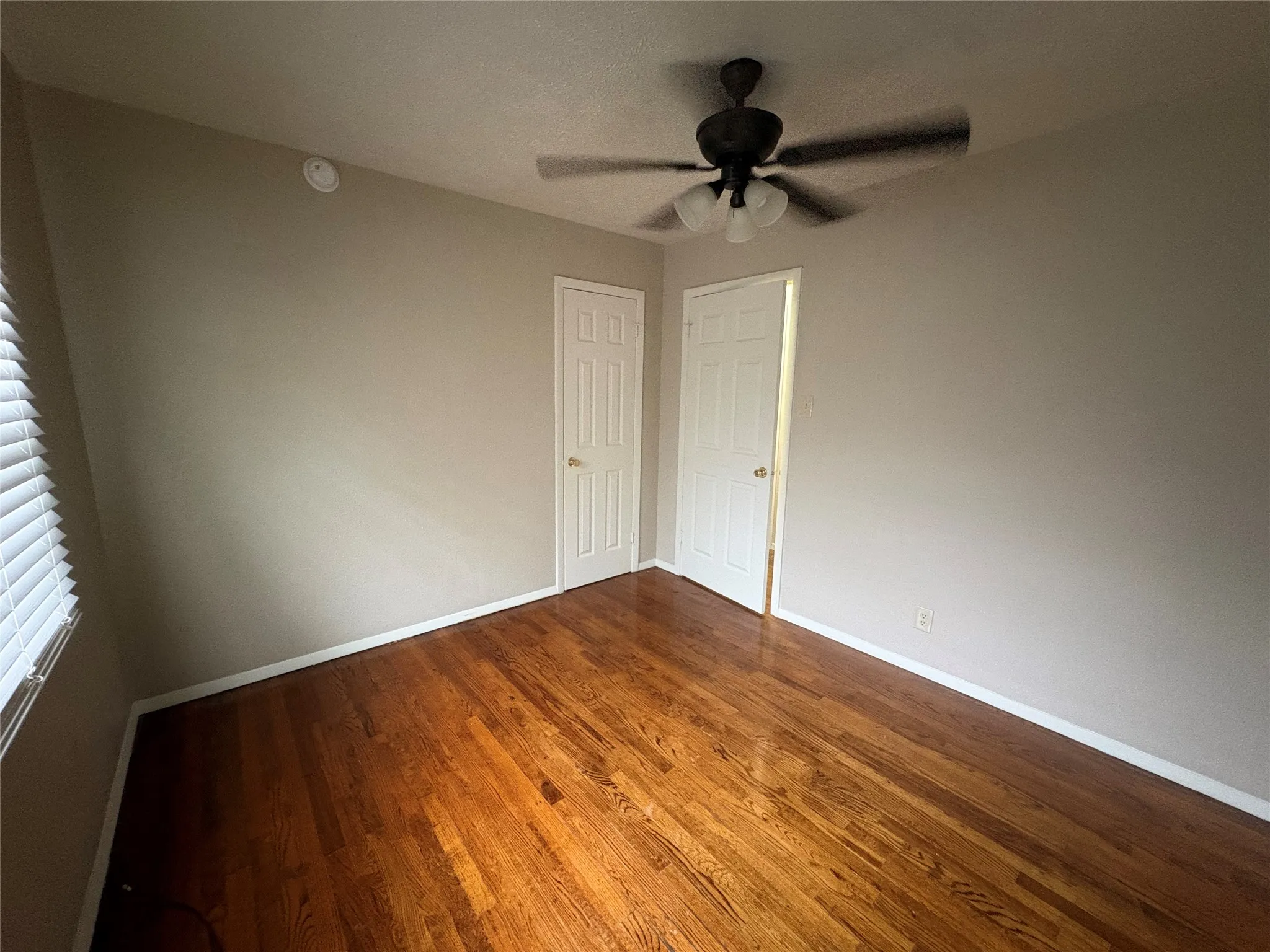 Single Family Residence For Rent in Grayson County , 404 W Heron Street, Denison, Texas 75020, 3 Bedroom, 2 Bathroom, 1 Garage spaces, 1,188 Sqft, built in 1955, mls#21359947, Real Estate Agent in Denison, Homes For Rent in Grayson county, Homes For Rent in Denison, Realtor in Denison Texas, Real Estate Brokerage Independent Realty Texas, Luminita Cordes Realtor