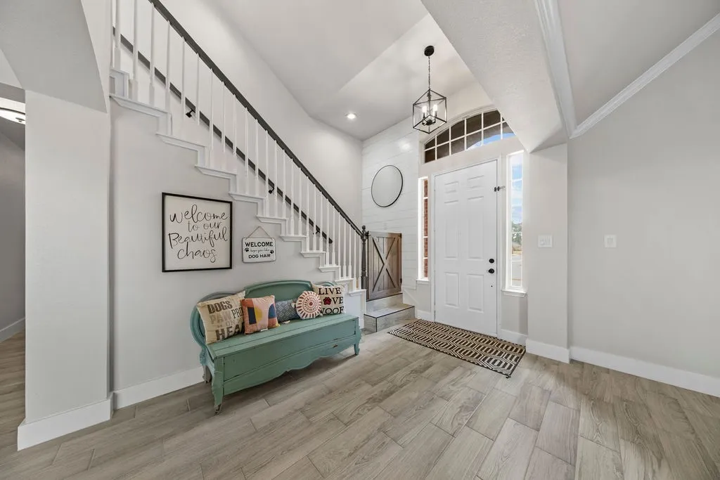 Single Family Residence For Sale in Collin County , 510 Hawthorne Drive, Murphy, Texas 75094, 4 Bedroom, 2 Bathroom, 2 Garage spaces, 3,017 Sqft, built in 2000, mls#21359258, Real Estate Agent in Murphy, Homes For Sale in Collin county, Homes For Sale in Murphy, Realtor in Murphy Texas, Real Estate Brokerage Independent Realty Texas, Luminita Cordes Realtor
