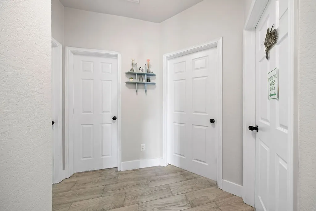Single Family Residence For Sale in Collin County , 510 Hawthorne Drive, Murphy, Texas 75094, 4 Bedroom, 2 Bathroom, 2 Garage spaces, 3,017 Sqft, built in 2000, mls#21359258, Real Estate Agent in Murphy, Homes For Sale in Collin county, Homes For Sale in Murphy, Realtor in Murphy Texas, Real Estate Brokerage Independent Realty Texas, Luminita Cordes Realtor