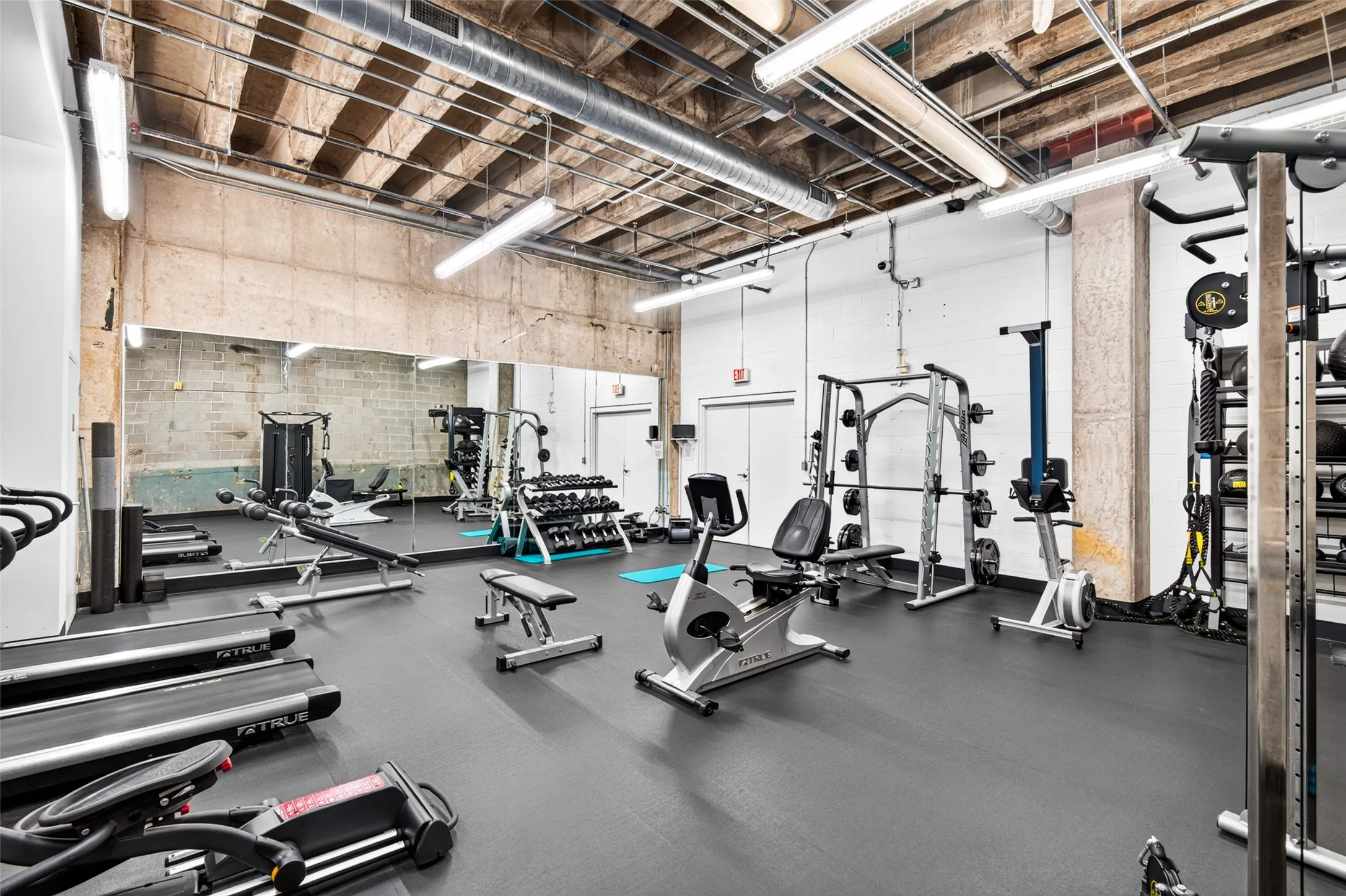 Condominium For Sale in Dallas County , 3030 Bryan Street 306, Dallas, Texas 75204, 2 Bedroom, 2 Bathroom, 2 Garage spaces, 1,601 Sqft, built in 2005, mls#21360039, Real Estate Agent in Dallas, Homes For Sale in Dallas county, Homes For Sale in Dallas, Realtor in Dallas Texas, Real Estate Brokerage Independent Realty Texas, Luminita Cordes Realtor