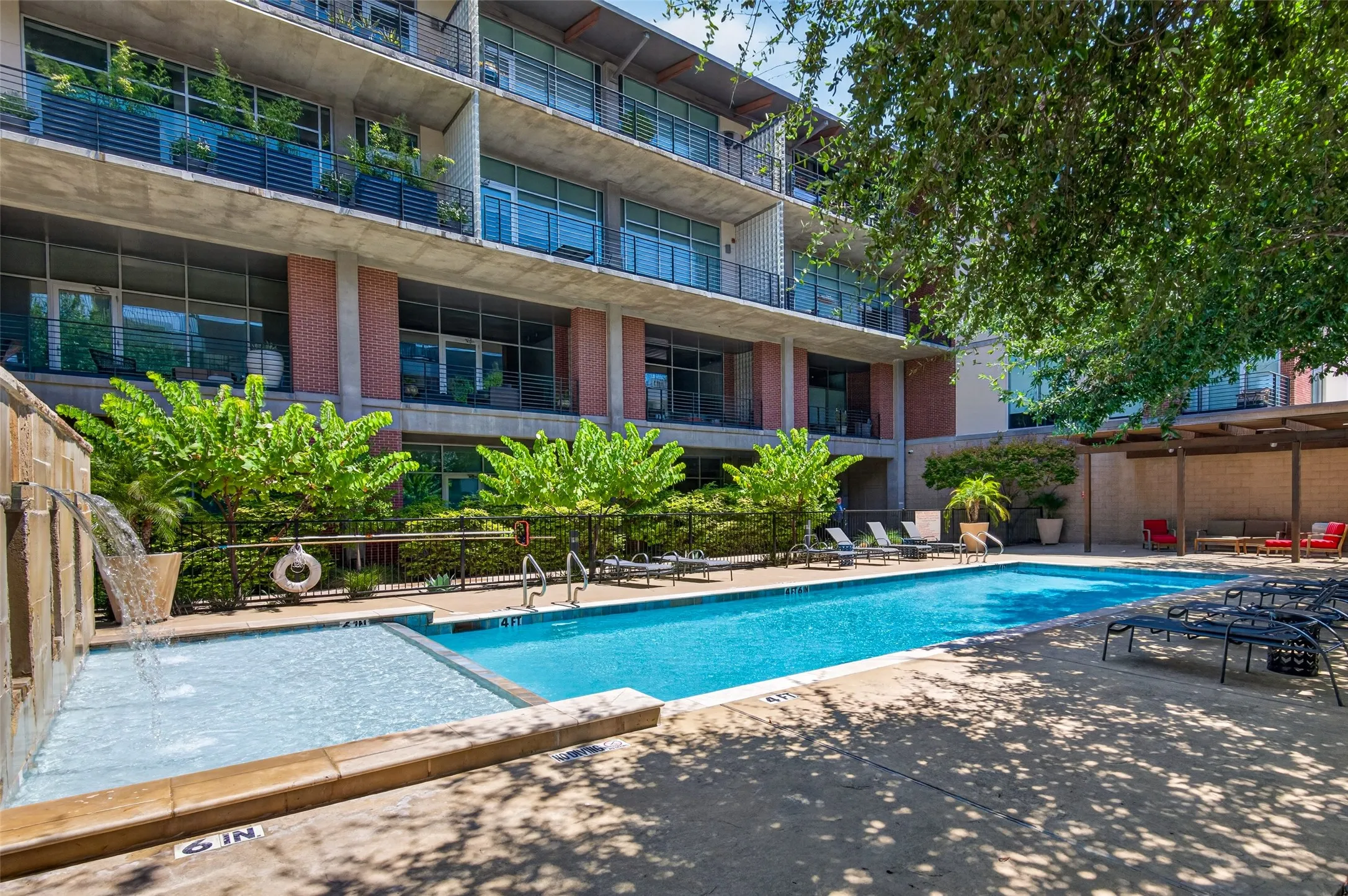 Condominium For Sale in Dallas County , 3030 Bryan Street 306, Dallas, Texas 75204, 2 Bedroom, 2 Bathroom, 2 Garage spaces, 1,601 Sqft, built in 2005, mls#21360039, Real Estate Agent in Dallas, Homes For Sale in Dallas county, Homes For Sale in Dallas, Realtor in Dallas Texas, Real Estate Brokerage Independent Realty Texas, Luminita Cordes Realtor