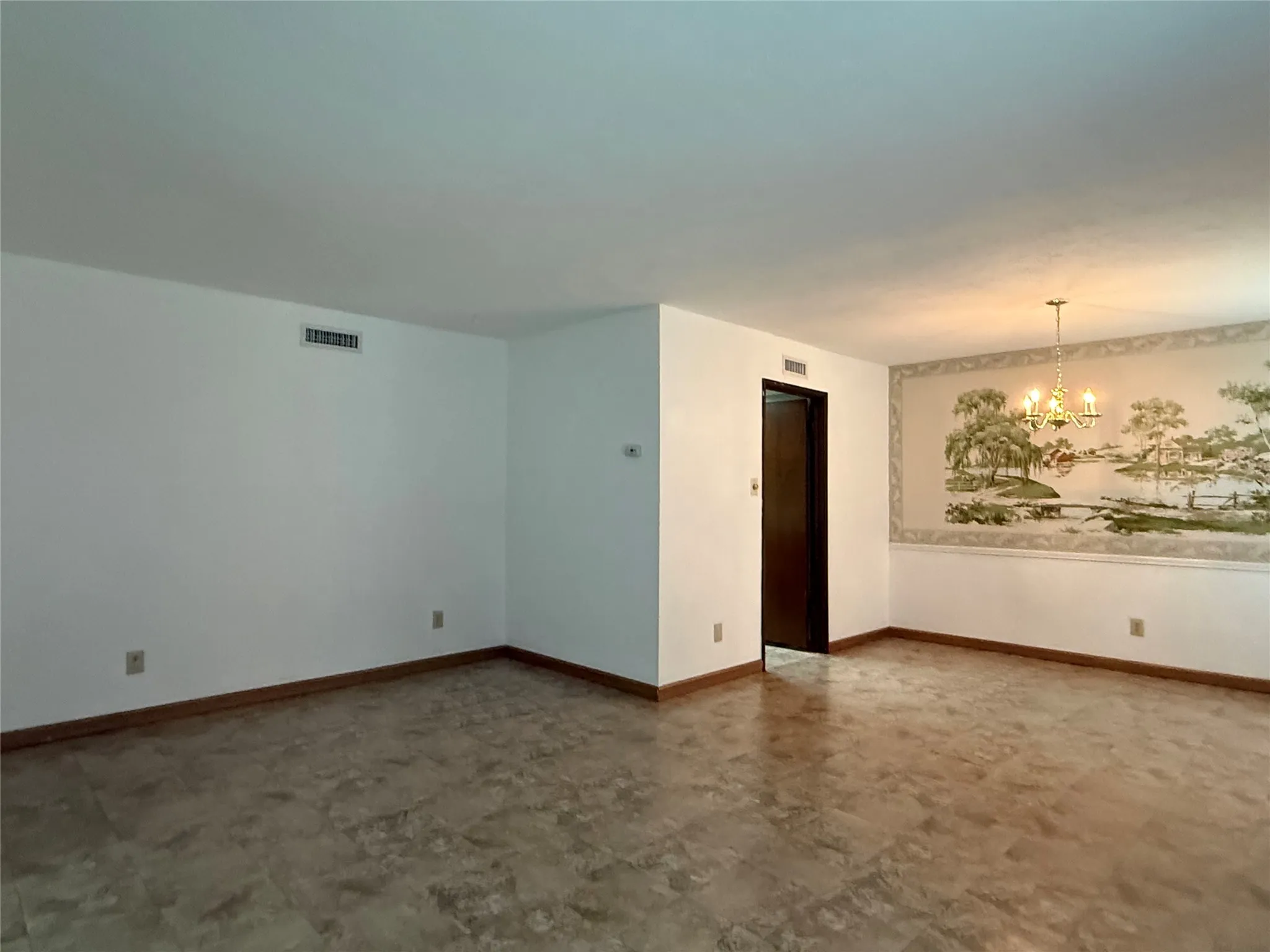 Single Family Residence For Rent in Dallas County , 2114 Burrows Trail, Grand Prairie, Texas 75052, 3 Bedroom, 2 Bathroom, 2 Garage spaces, 1,934 Sqft, built in 1980, mls#21355783, Real Estate Agent in Grand Prairie, Homes For Rent in Dallas county, Homes For Rent in Grand Prairie, Realtor in Grand Prairie Texas, Real Estate Brokerage Independent Realty Texas, Luminita Cordes Realtor