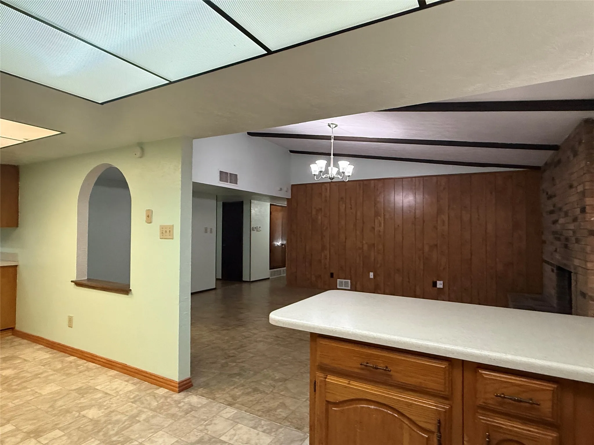 Single Family Residence For Rent in Dallas County , 2114 Burrows Trail, Grand Prairie, Texas 75052, 3 Bedroom, 2 Bathroom, 2 Garage spaces, 1,934 Sqft, built in 1980, mls#21355783, Real Estate Agent in Grand Prairie, Homes For Rent in Dallas county, Homes For Rent in Grand Prairie, Realtor in Grand Prairie Texas, Real Estate Brokerage Independent Realty Texas, Luminita Cordes Realtor