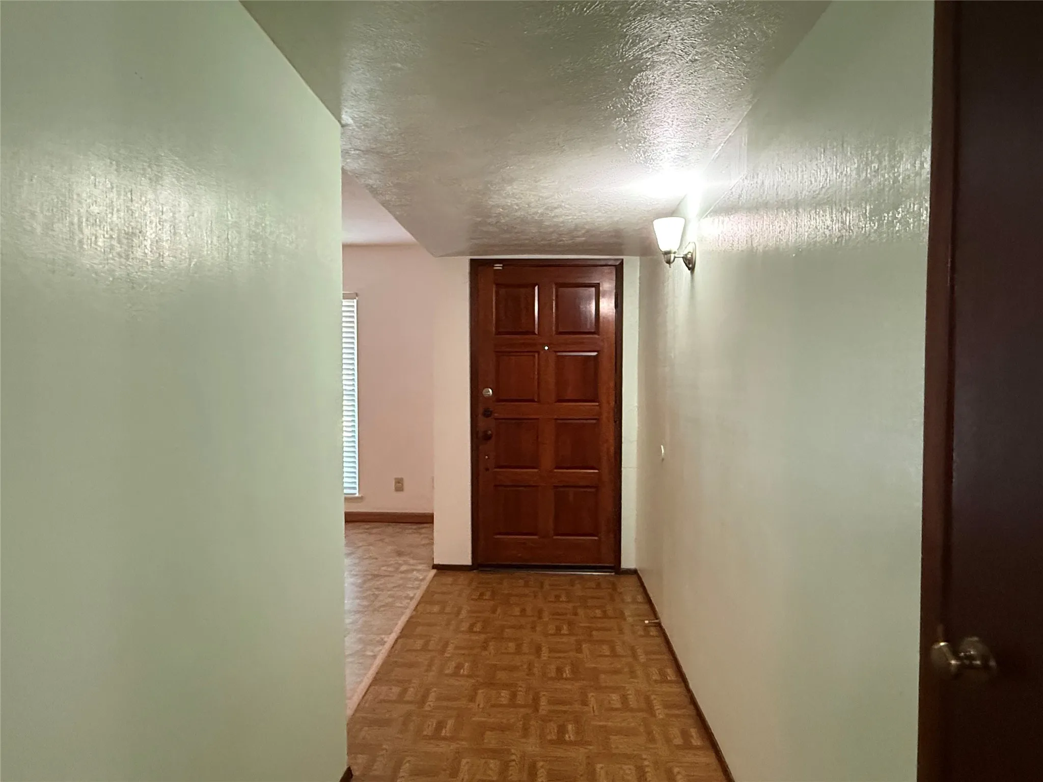 Single Family Residence For Rent in Dallas County , 2114 Burrows Trail, Grand Prairie, Texas 75052, 3 Bedroom, 2 Bathroom, 2 Garage spaces, 1,934 Sqft, built in 1980, mls#21355783, Real Estate Agent in Grand Prairie, Homes For Rent in Dallas county, Homes For Rent in Grand Prairie, Realtor in Grand Prairie Texas, Real Estate Brokerage Independent Realty Texas, Luminita Cordes Realtor