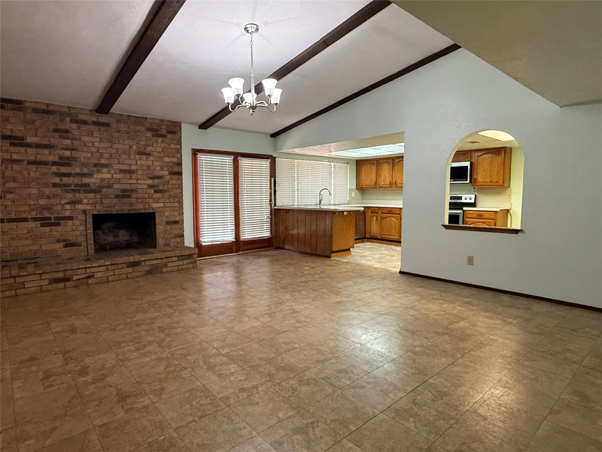 Single Family Residence For Rent in Dallas County , 2114 Burrows Trail, Grand Prairie, Texas 75052, 3 Bedroom, 2 Bathroom, 2 Garage spaces, 1,934 Sqft, built in 1980, mls#21355783, Real Estate Agent in Grand Prairie, Homes For Rent in Dallas county, Homes For Rent in Grand Prairie, Realtor in Grand Prairie Texas, Real Estate Brokerage Independent Realty Texas, Luminita Cordes Realtor