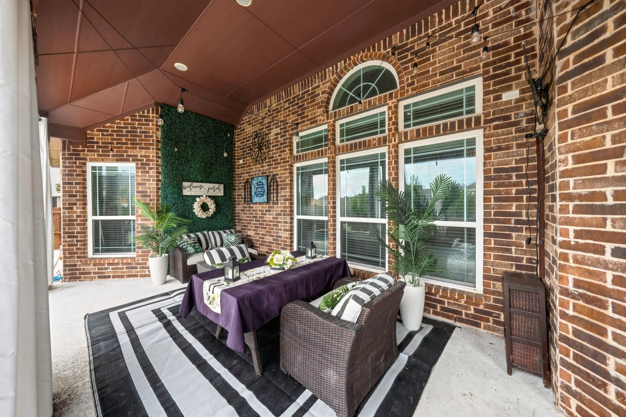 Single Family Residence For Sale in Tarrant County , 5228 Bow Lake Trail, Fort Worth, Texas 76179, 5 Bedroom, 4 Bathroom, 3 Garage spaces, 3,828 Sqft, built in 2017, mls#21358416, Real Estate Agent in Fort Worth, Homes For Sale in Tarrant county, Homes For Sale in Fort Worth, Realtor in Fort Worth Texas, Real Estate Brokerage Independent Realty Texas, Luminita Cordes Realtor