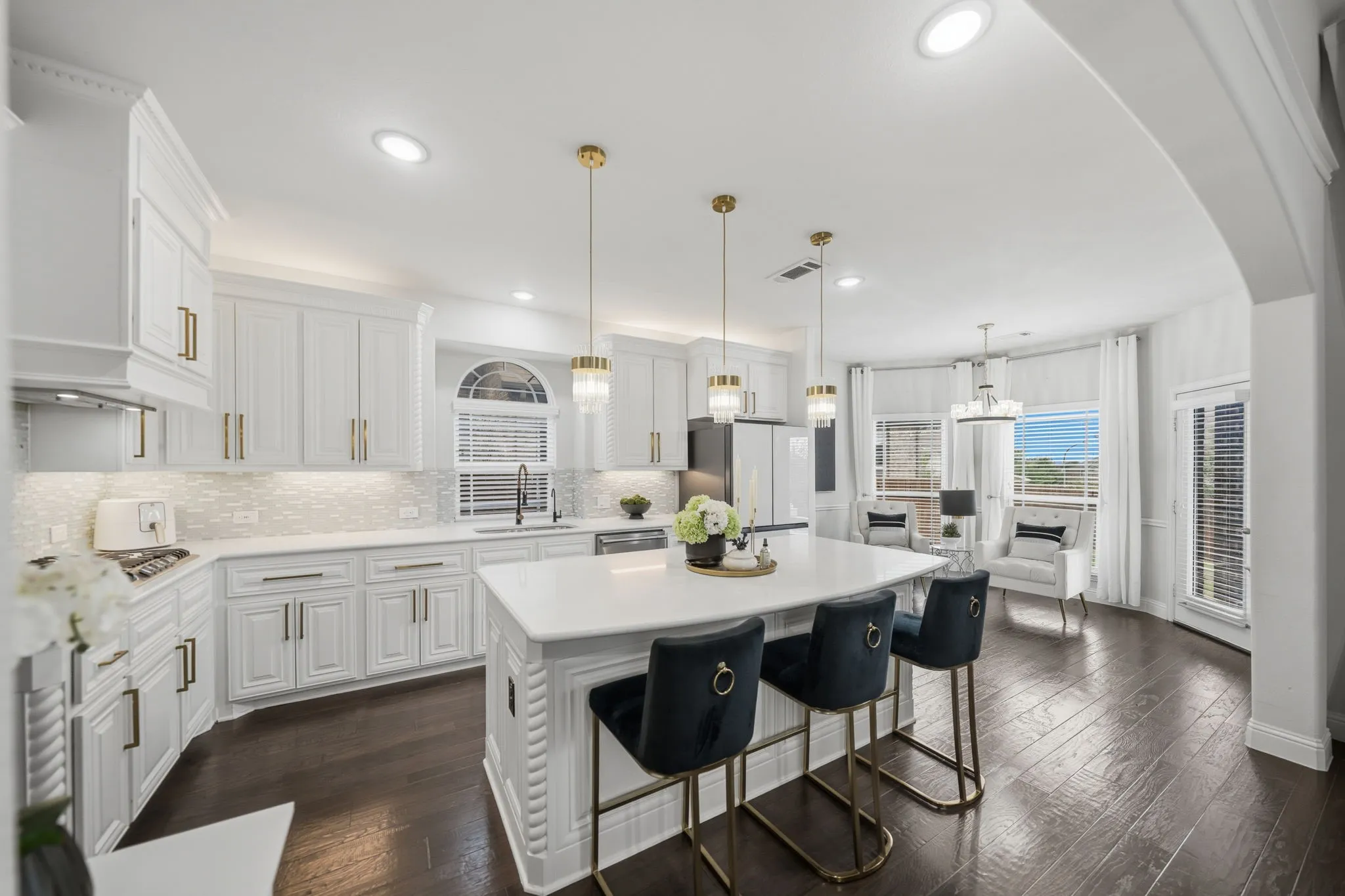 Single Family Residence For Sale in Tarrant County , 5228 Bow Lake Trail, Fort Worth, Texas 76179, 5 Bedroom, 4 Bathroom, 3 Garage spaces, 3,828 Sqft, built in 2017, mls#21358416, Real Estate Agent in Fort Worth, Homes For Sale in Tarrant county, Homes For Sale in Fort Worth, Realtor in Fort Worth Texas, Real Estate Brokerage Independent Realty Texas, Luminita Cordes Realtor