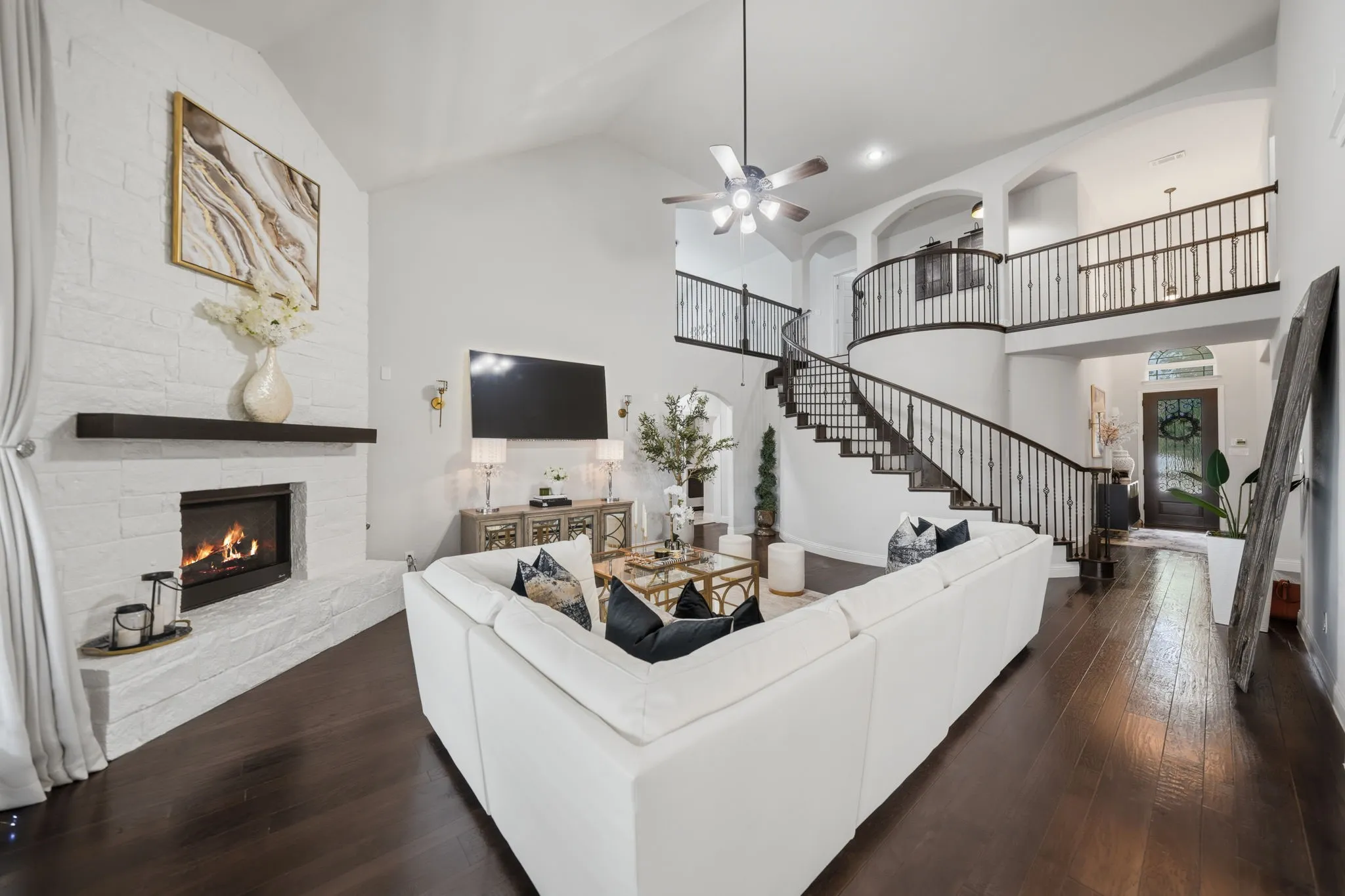 Single Family Residence For Sale in Tarrant County , 5228 Bow Lake Trail, Fort Worth, Texas 76179, 5 Bedroom, 4 Bathroom, 3 Garage spaces, 3,828 Sqft, built in 2017, mls#21358416, Real Estate Agent in Fort Worth, Homes For Sale in Tarrant county, Homes For Sale in Fort Worth, Realtor in Fort Worth Texas, Real Estate Brokerage Independent Realty Texas, Luminita Cordes Realtor
