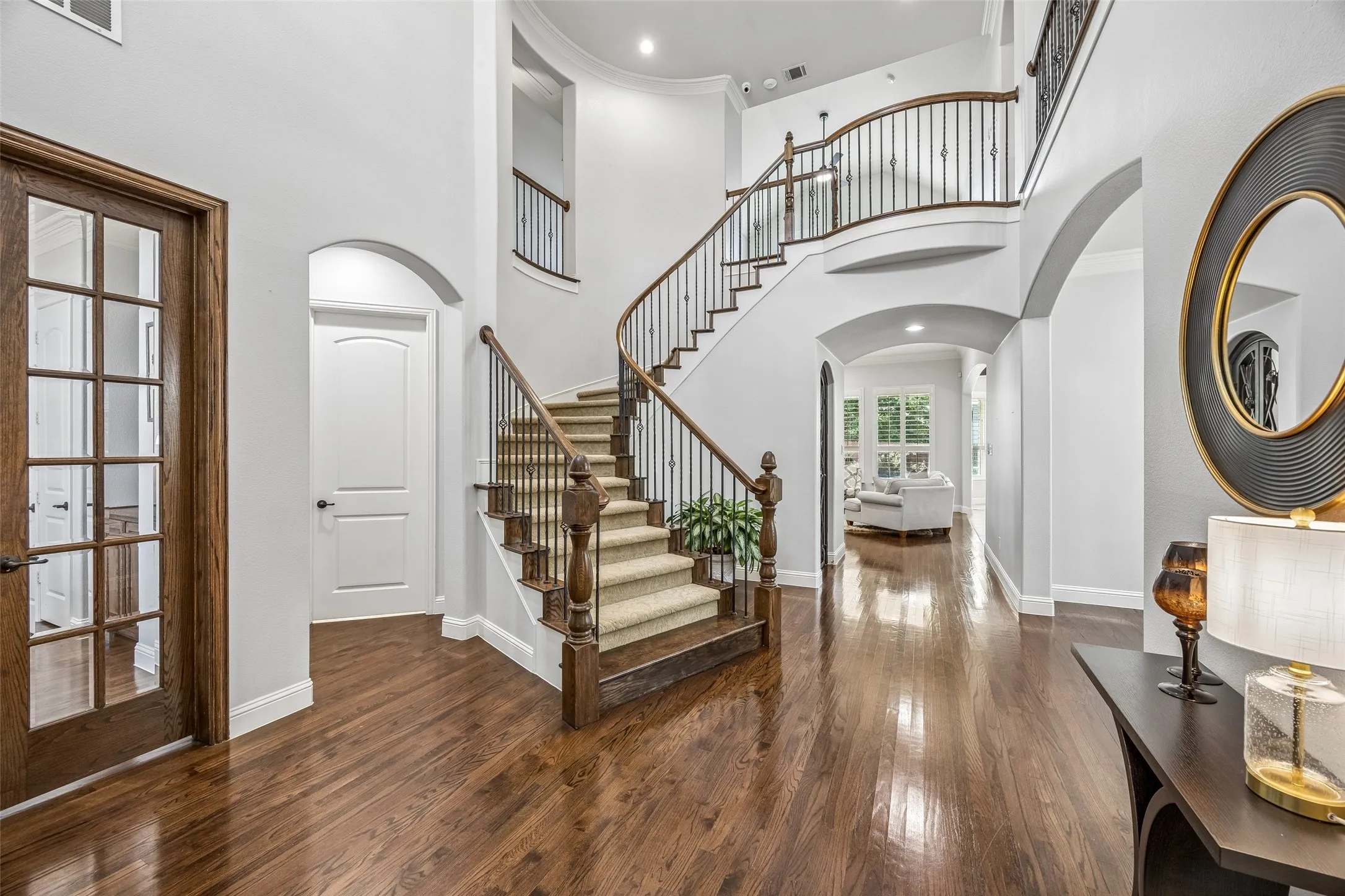 Stunning staircase adds to a lovely entrance!