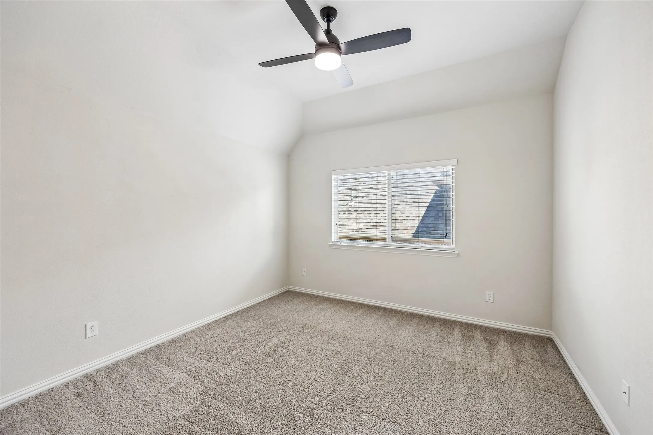 Single Family Residence For Sale in Collin County , 14109 Katiliz Place, Frisco, Texas 75035, 5 Bedroom, 4 Bathroom, 3 Garage spaces, 4,202 Sqft, built in 2012, mls#21358402, Real Estate Agent in Frisco, Homes For Sale in Collin county, Homes For Sale in Frisco, Realtor in Frisco Texas, Real Estate Brokerage Independent Realty Texas, Luminita Cordes Realtor