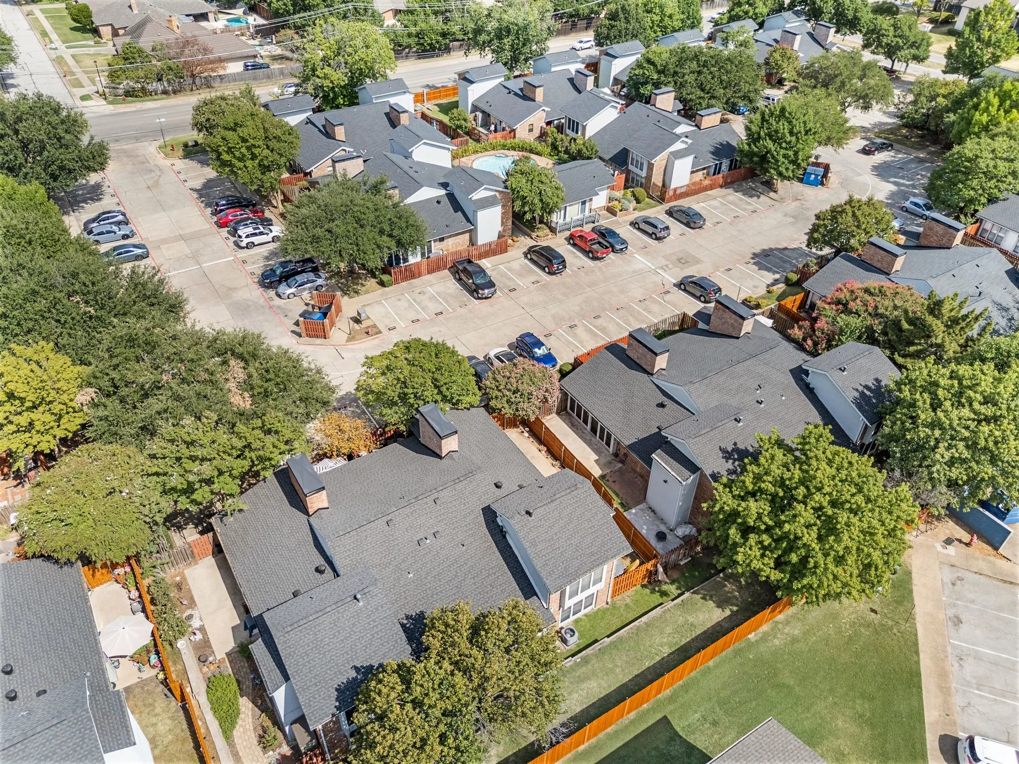 Condominium For Sale in Tarrant County , 2541 Shady Ridge Drive C, Bedford, Texas 76021, 2 Bedroom, 2 Bathroom, Garage spaces, 1,014 Sqft, built in 1983, mls#21353960, Real Estate Agent in Bedford, Homes For Sale in Tarrant county, Homes For Sale in Bedford, Realtor in Bedford Texas, Real Estate Brokerage Independent Realty Texas, Luminita Cordes Realtor