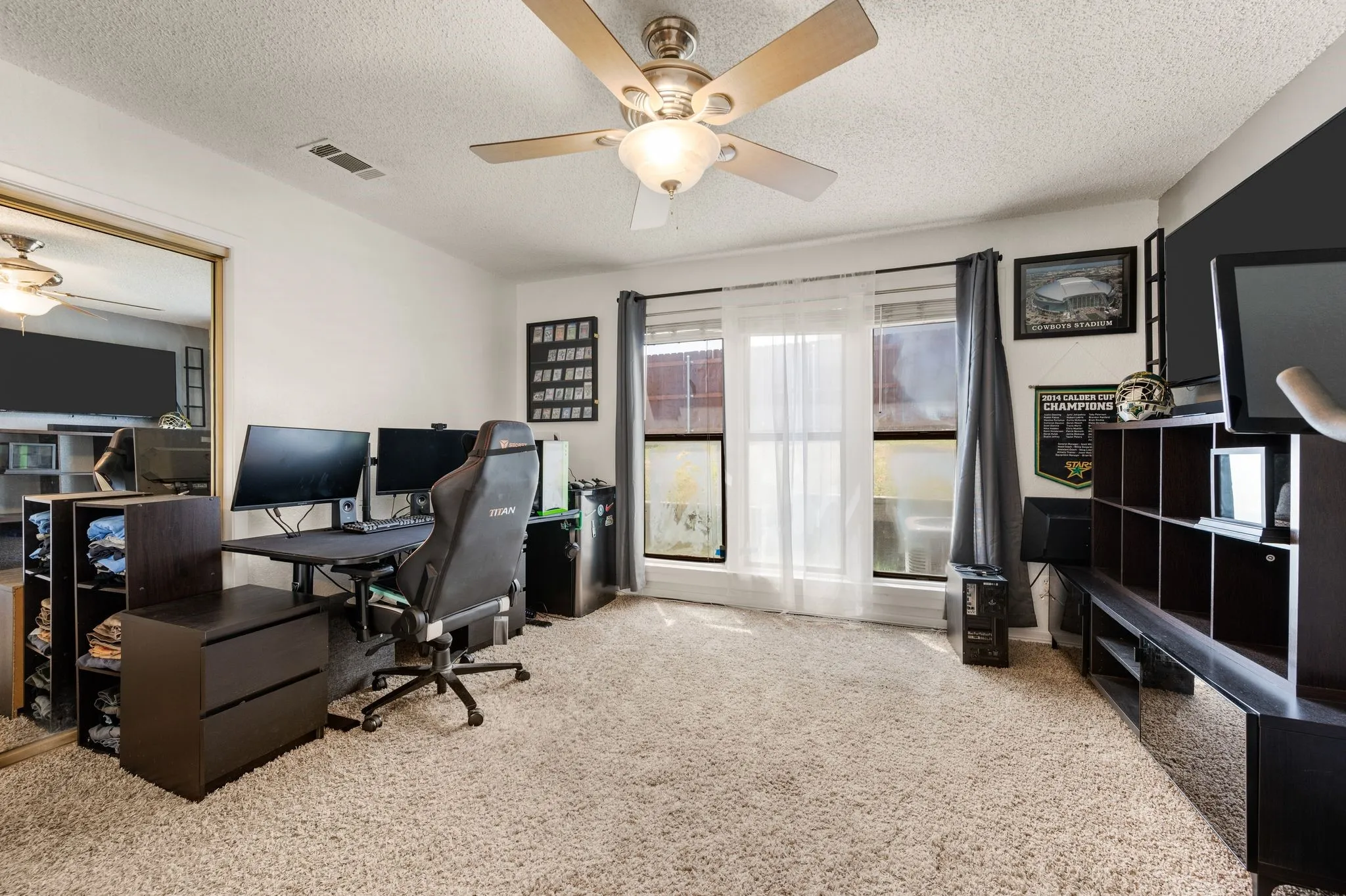 Condominium For Sale in Tarrant County , 2541 Shady Ridge Drive C, Bedford, Texas 76021, 2 Bedroom, 2 Bathroom, Garage spaces, 1,014 Sqft, built in 1983, mls#21353960, Real Estate Agent in Bedford, Homes For Sale in Tarrant county, Homes For Sale in Bedford, Realtor in Bedford Texas, Real Estate Brokerage Independent Realty Texas, Luminita Cordes Realtor