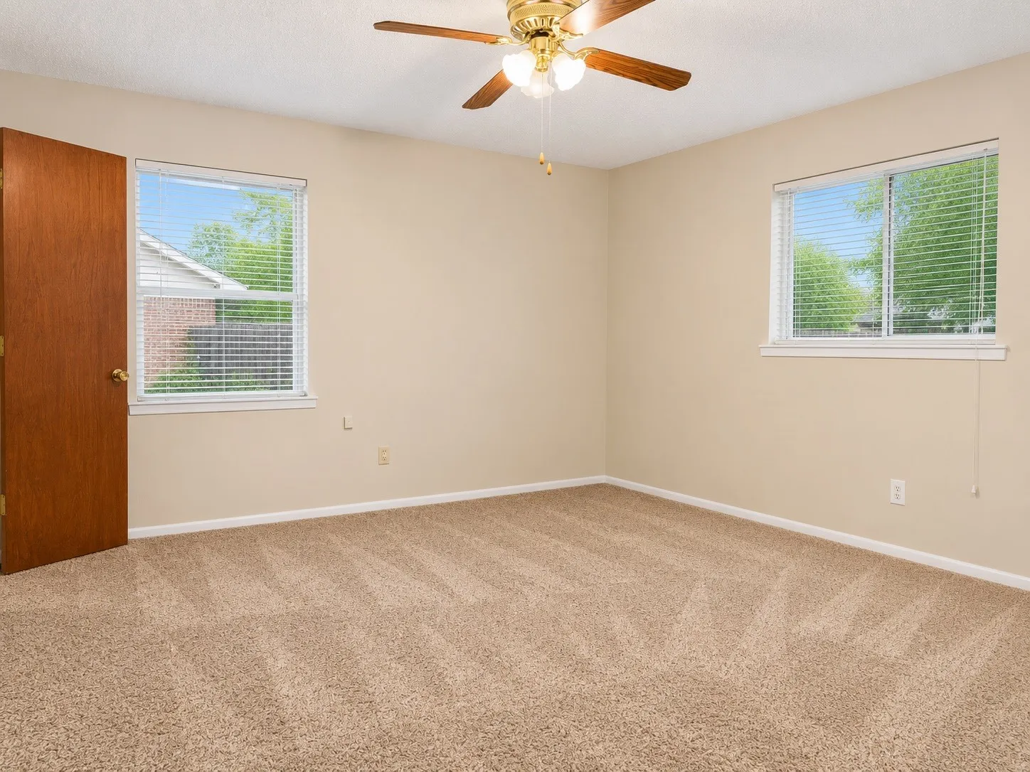 Duplex For Rent in Collin County , 2111 Quail Run A, Mc Kinney, Texas 75071, 2 Bedroom, 2 Bathroom, Garage spaces, 1,121 Sqft, built in 1972, mls#21360055, Real Estate Agent in Mc Kinney, Homes For Rent in Collin county, Homes For Rent in Mc Kinney, Realtor in Mc Kinney Texas, Real Estate Brokerage Independent Realty Texas, Luminita Cordes Realtor