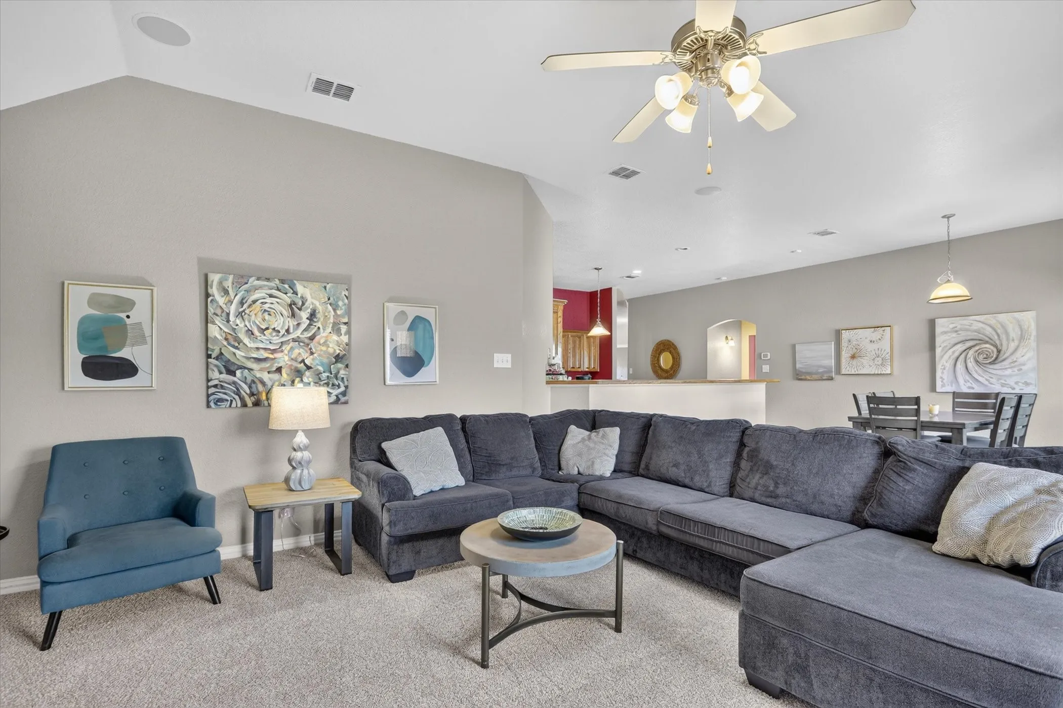 Single Family Residence For Sale in Tarrant County , 6829 Cheatham Drive, Watauga, Texas 76148, 4 Bedroom, 2 Bathroom, 2 Garage spaces, 2,510 Sqft, built in 2004, mls#21357931, Real Estate Agent in Watauga, Homes For Sale in Tarrant county, Homes For Sale in Watauga, Realtor in Watauga Texas, Real Estate Brokerage Independent Realty Texas, Luminita Cordes Realtor