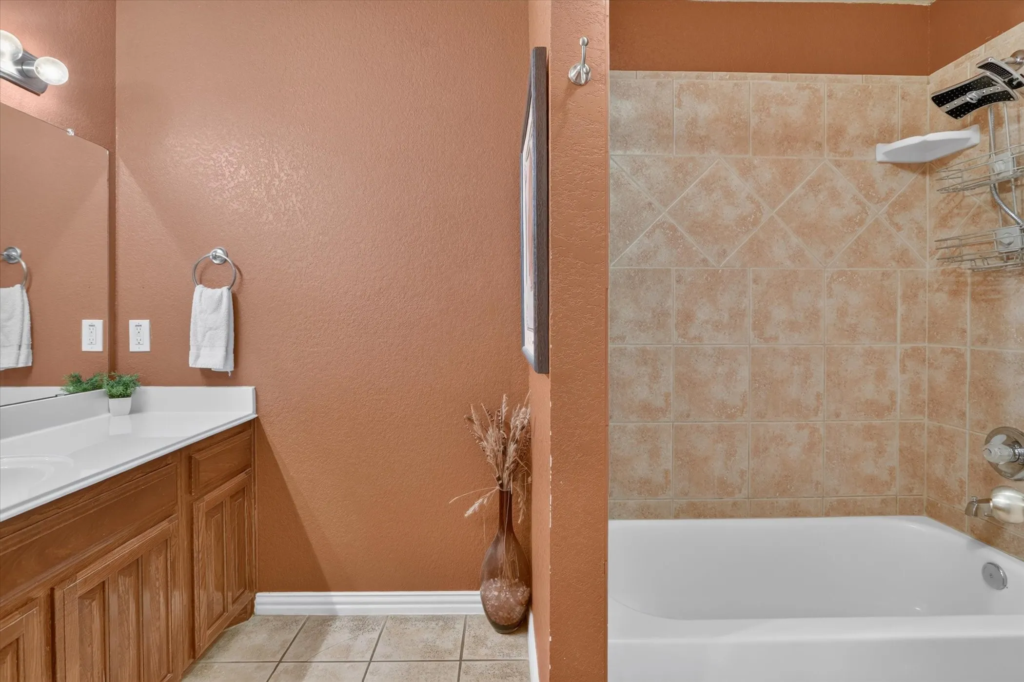 Single Family Residence For Sale in Tarrant County , 6829 Cheatham Drive, Watauga, Texas 76148, 4 Bedroom, 2 Bathroom, 2 Garage spaces, 2,510 Sqft, built in 2004, mls#21357931, Real Estate Agent in Watauga, Homes For Sale in Tarrant county, Homes For Sale in Watauga, Realtor in Watauga Texas, Real Estate Brokerage Independent Realty Texas, Luminita Cordes Realtor