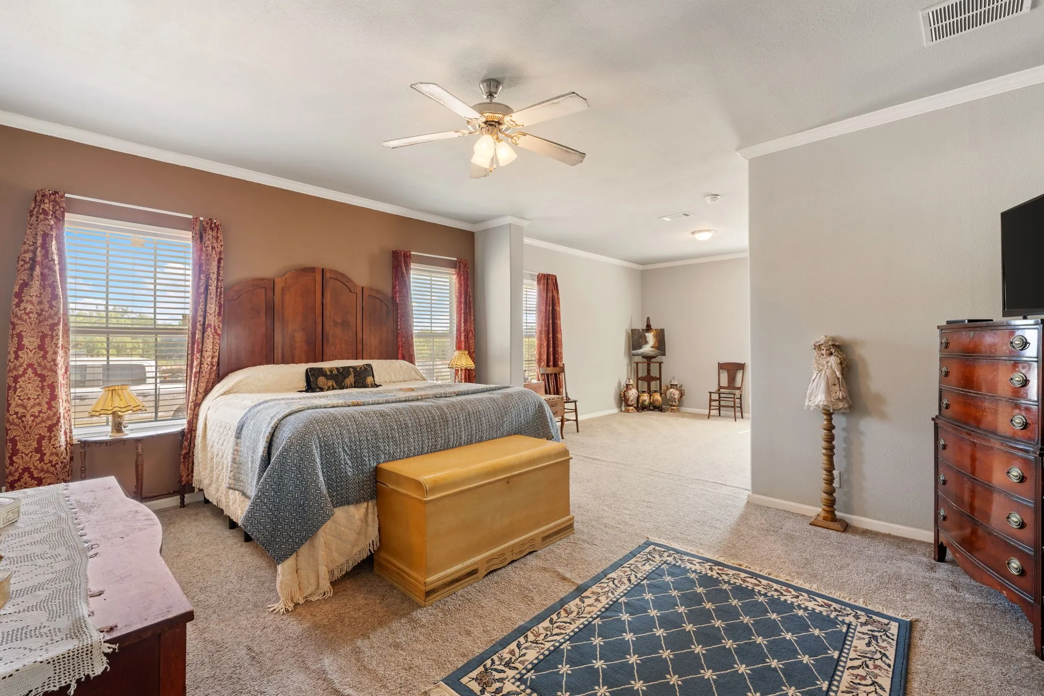Single Family Residence For Sale in Ellis County , 737 Bunk House Drive, Venus, Texas 76084, 4 Bedroom, 2 Bathroom, Garage spaces, 2,746 Sqft, built in 2016, mls#21358947, Real Estate Agent in Venus, Homes For Sale in Ellis county, Homes For Sale in Venus, Realtor in Venus Texas, Real Estate Brokerage Independent Realty Texas, Luminita Cordes Realtor