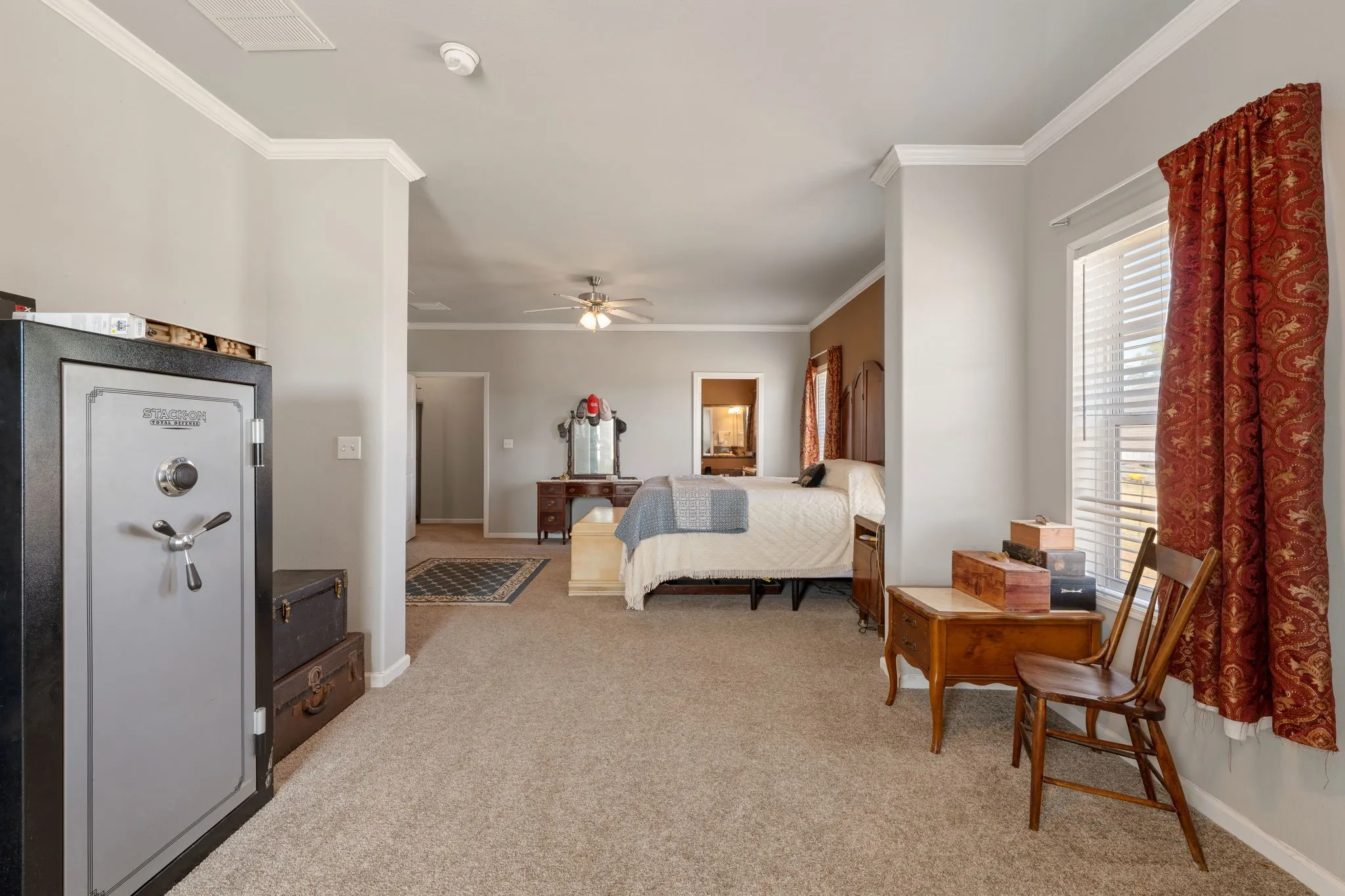 Single Family Residence For Sale in Ellis County , 737 Bunk House Drive, Venus, Texas 76084, 4 Bedroom, 2 Bathroom, Garage spaces, 2,746 Sqft, built in 2016, mls#21358947, Real Estate Agent in Venus, Homes For Sale in Ellis county, Homes For Sale in Venus, Realtor in Venus Texas, Real Estate Brokerage Independent Realty Texas, Luminita Cordes Realtor