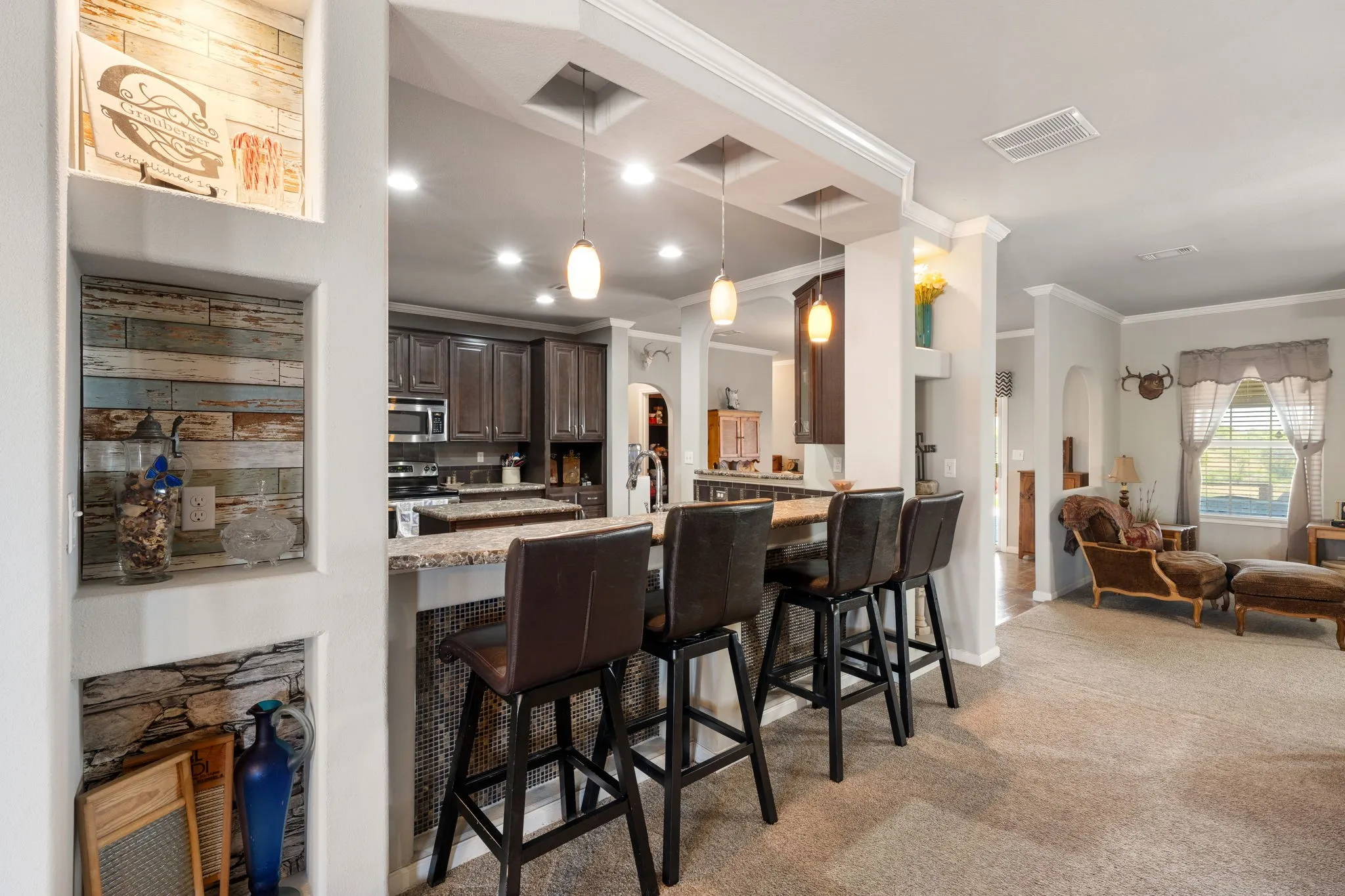 Single Family Residence For Sale in Ellis County , 737 Bunk House Drive, Venus, Texas 76084, 4 Bedroom, 2 Bathroom, Garage spaces, 2,746 Sqft, built in 2016, mls#21358947, Real Estate Agent in Venus, Homes For Sale in Ellis county, Homes For Sale in Venus, Realtor in Venus Texas, Real Estate Brokerage Independent Realty Texas, Luminita Cordes Realtor