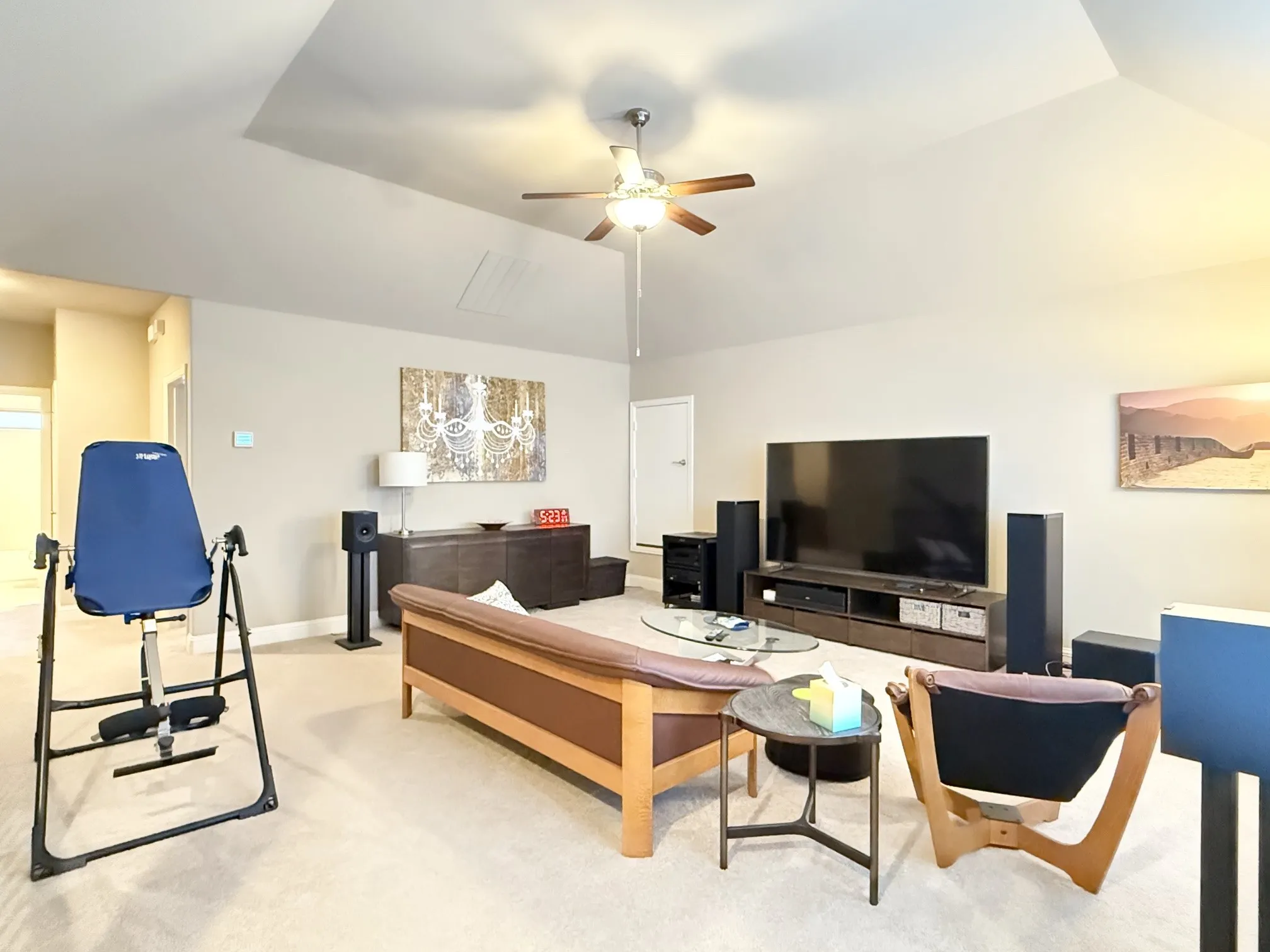 Huge upstairs loft