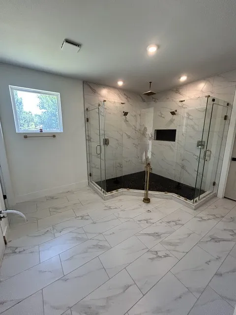 Single Family Residence For Sale in Hill County , 22103 Greenbriar Drive, Whitney, Texas 76692, 4 Bedroom, 4 Bathroom, 3 Garage spaces, 2,943 Sqft, built in 2024, mls#21360071, Real Estate Agent in Whitney, Homes For Sale in Hill county, Homes For Sale in Whitney, Realtor in Whitney Texas, Real Estate Brokerage Independent Realty Texas, Luminita Cordes Realtor