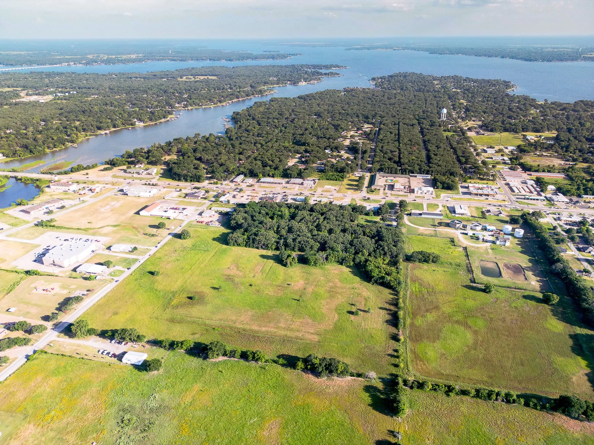 Unimproved Land For Sale in Henderson County , 0000 Harbor Point Road, Gun Barrel City, Texas 75156, 0, 0, Garage spaces, 0 Sqft, built in 1900, mls#21360069, Real Estate Agent in Gun Barrel City, Homes For Sale in Henderson county, Homes For Sale in Gun Barrel City, Realtor in Gun Barrel City Texas, Real Estate Brokerage Independent Realty Texas, Luminita Cordes Realtor