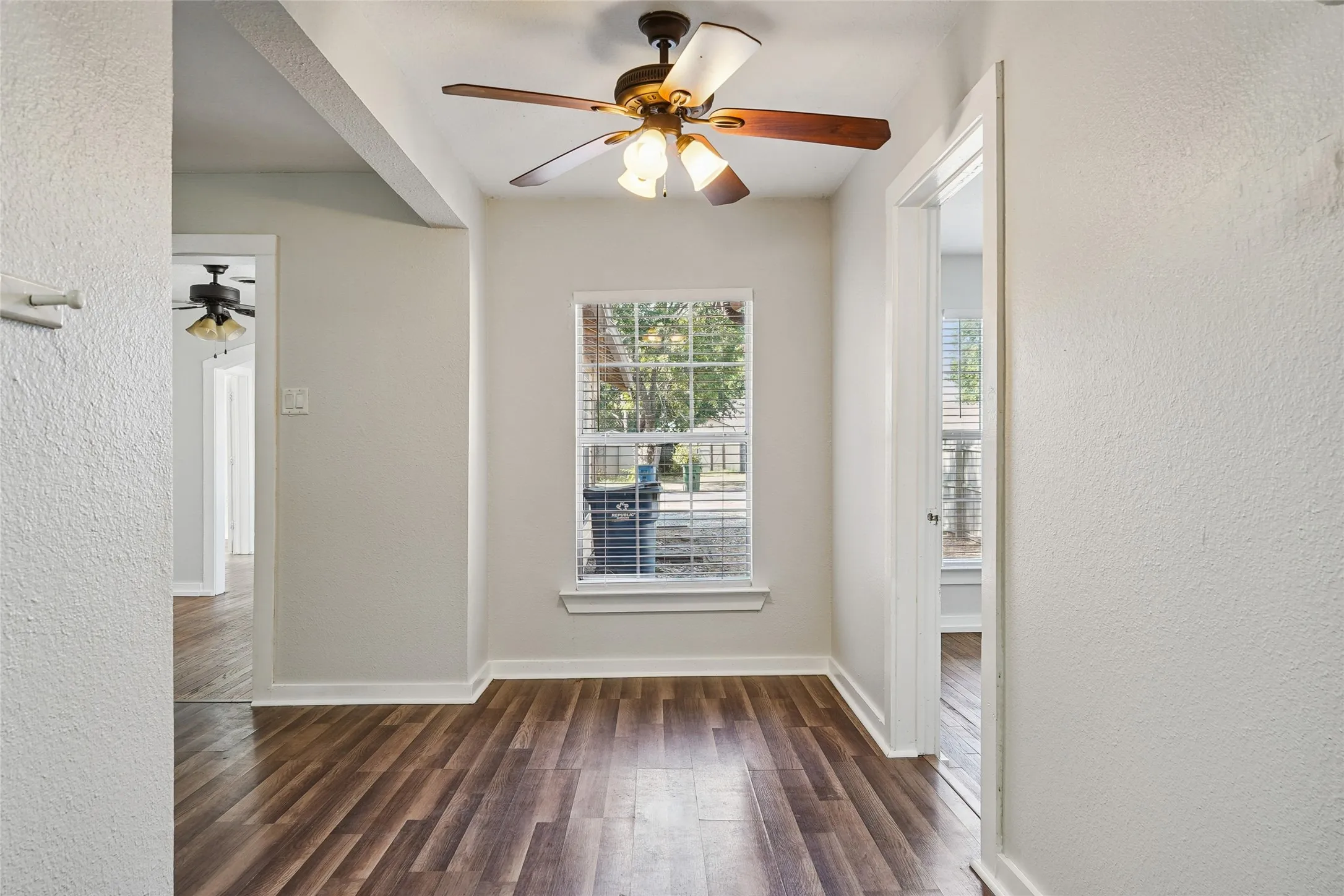 Single Family Residence For Sale in Denton County , 403 Marshall Street, Sanger, Texas 76266, 3 Bedroom, 2 Bathroom, Garage spaces, 1,312 Sqft, built in 1950, mls#21360065, Real Estate Agent in Sanger, Homes For Sale in Denton county, Homes For Sale in Sanger, Realtor in Sanger Texas, Real Estate Brokerage Independent Realty Texas, Luminita Cordes Realtor