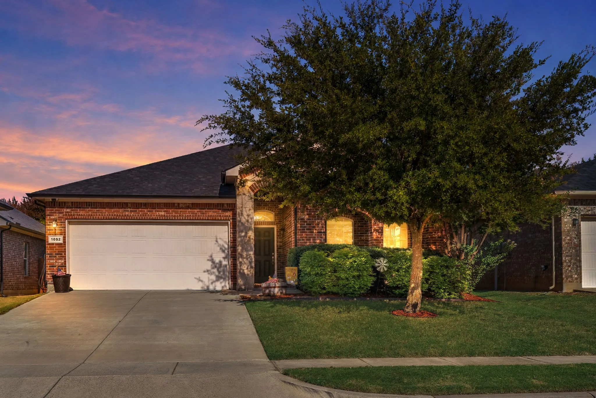 Single Family Residence For Sale in Parker County , 1052 Jodie Drive, Weatherford, Texas 76087, 3 Bedroom, 2 Bathroom, 2 Garage spaces, 1,733 Sqft, built in 2013, mls#21360083, Real Estate Agent in Weatherford, Homes For Sale in Parker county, Homes For Sale in Weatherford, Realtor in Weatherford Texas, Real Estate Brokerage Independent Realty Texas, Luminita Cordes Realtor