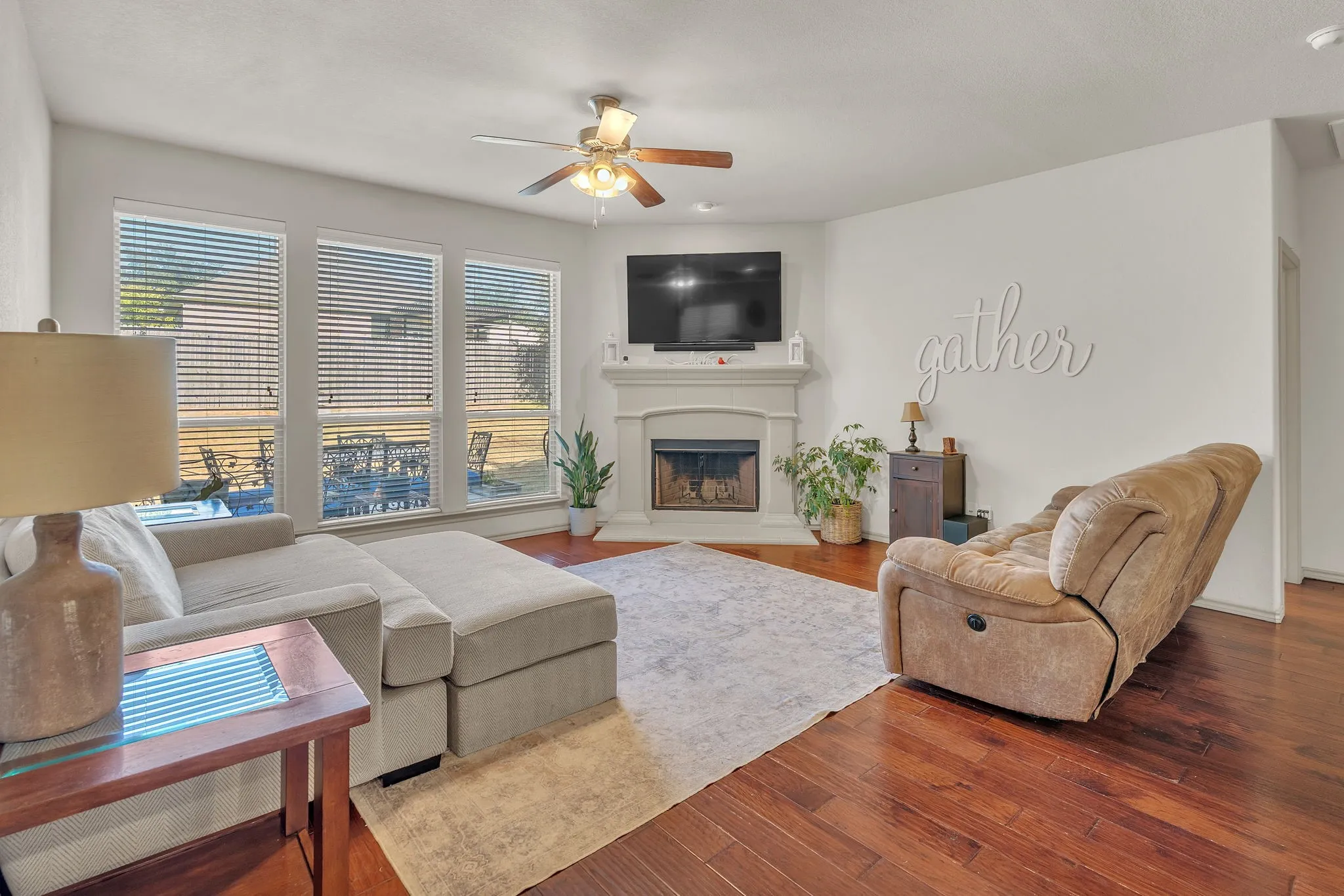 Single Family Residence For Sale in Parker County , 1052 Jodie Drive, Weatherford, Texas 76087, 3 Bedroom, 2 Bathroom, 2 Garage spaces, 1,733 Sqft, built in 2013, mls#21360083, Real Estate Agent in Weatherford, Homes For Sale in Parker county, Homes For Sale in Weatherford, Realtor in Weatherford Texas, Real Estate Brokerage Independent Realty Texas, Luminita Cordes Realtor
