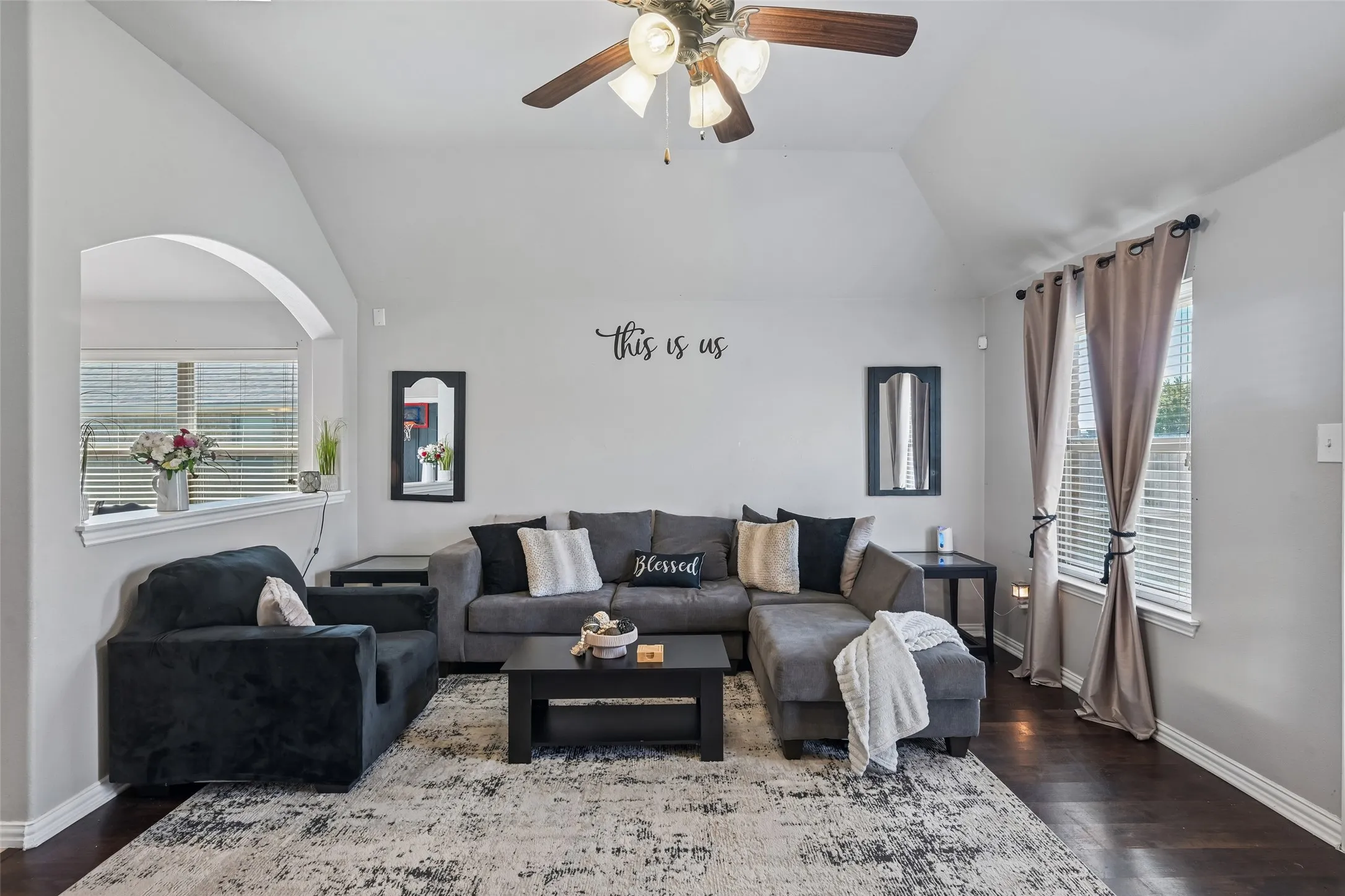 Single Family Residence For Sale in Tarrant County , 702 Sendero Drive, Arlington, Texas 76002, 4 Bedroom, 2 Bathroom, 2 Garage spaces, 1,942 Sqft, built in 2011, mls#21357756, Real Estate Agent in Arlington, Homes For Sale in Tarrant county, Homes For Sale in Arlington, Realtor in Arlington Texas, Real Estate Brokerage Independent Realty Texas, Luminita Cordes Realtor