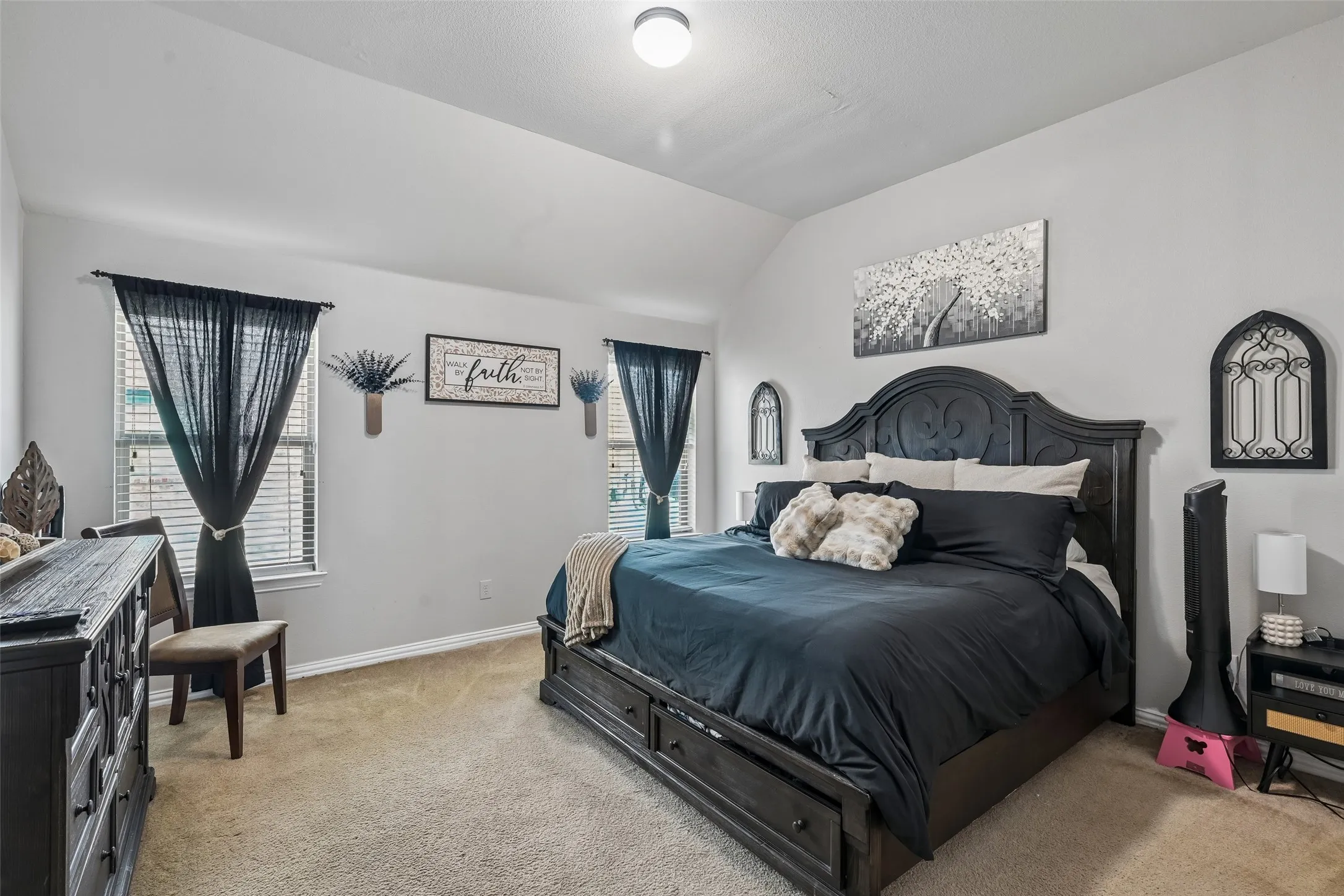 Single Family Residence For Sale in Tarrant County , 702 Sendero Drive, Arlington, Texas 76002, 4 Bedroom, 2 Bathroom, 2 Garage spaces, 1,942 Sqft, built in 2011, mls#21357756, Real Estate Agent in Arlington, Homes For Sale in Tarrant county, Homes For Sale in Arlington, Realtor in Arlington Texas, Real Estate Brokerage Independent Realty Texas, Luminita Cordes Realtor